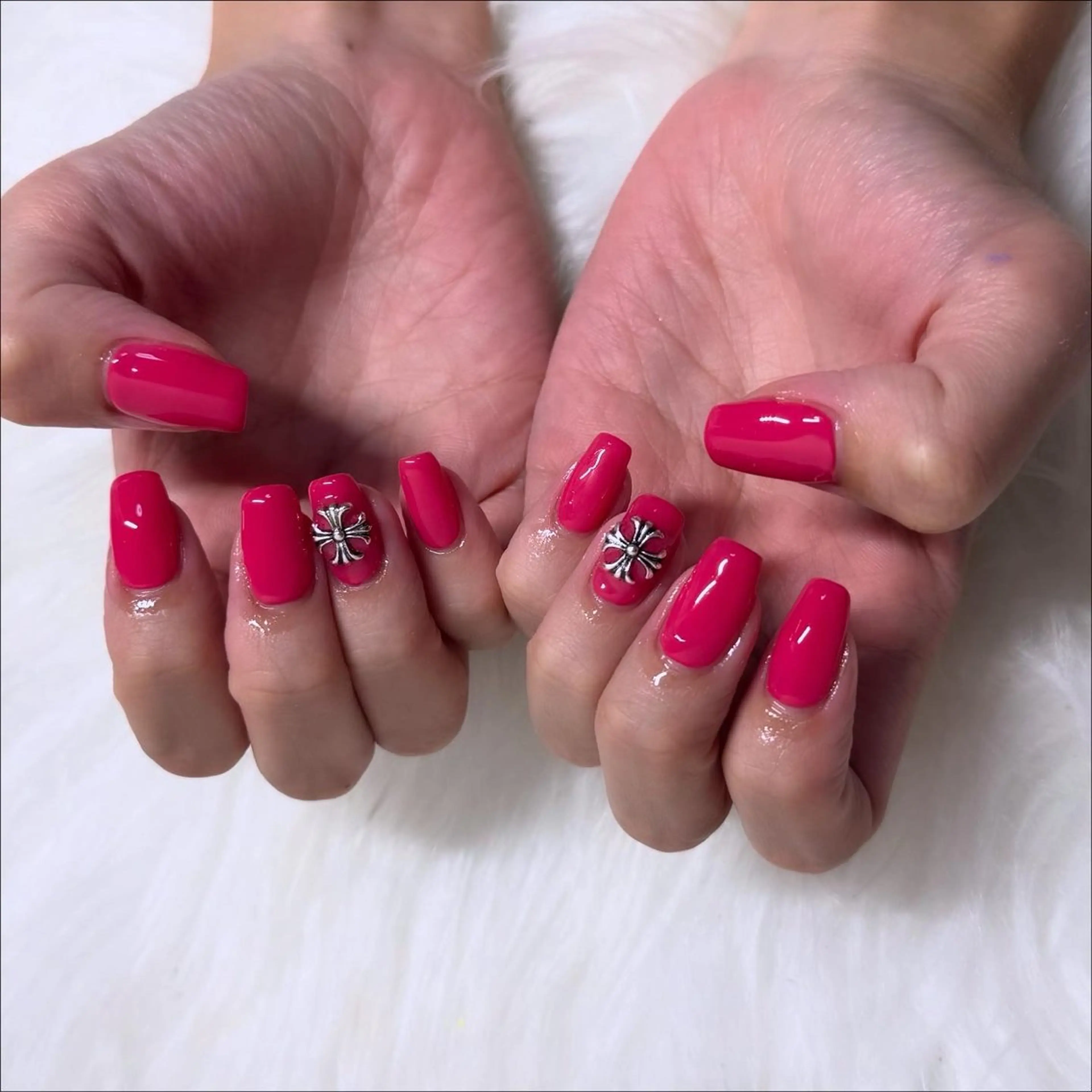 ミディアム ハンドネイル mao .のネイルデザイン