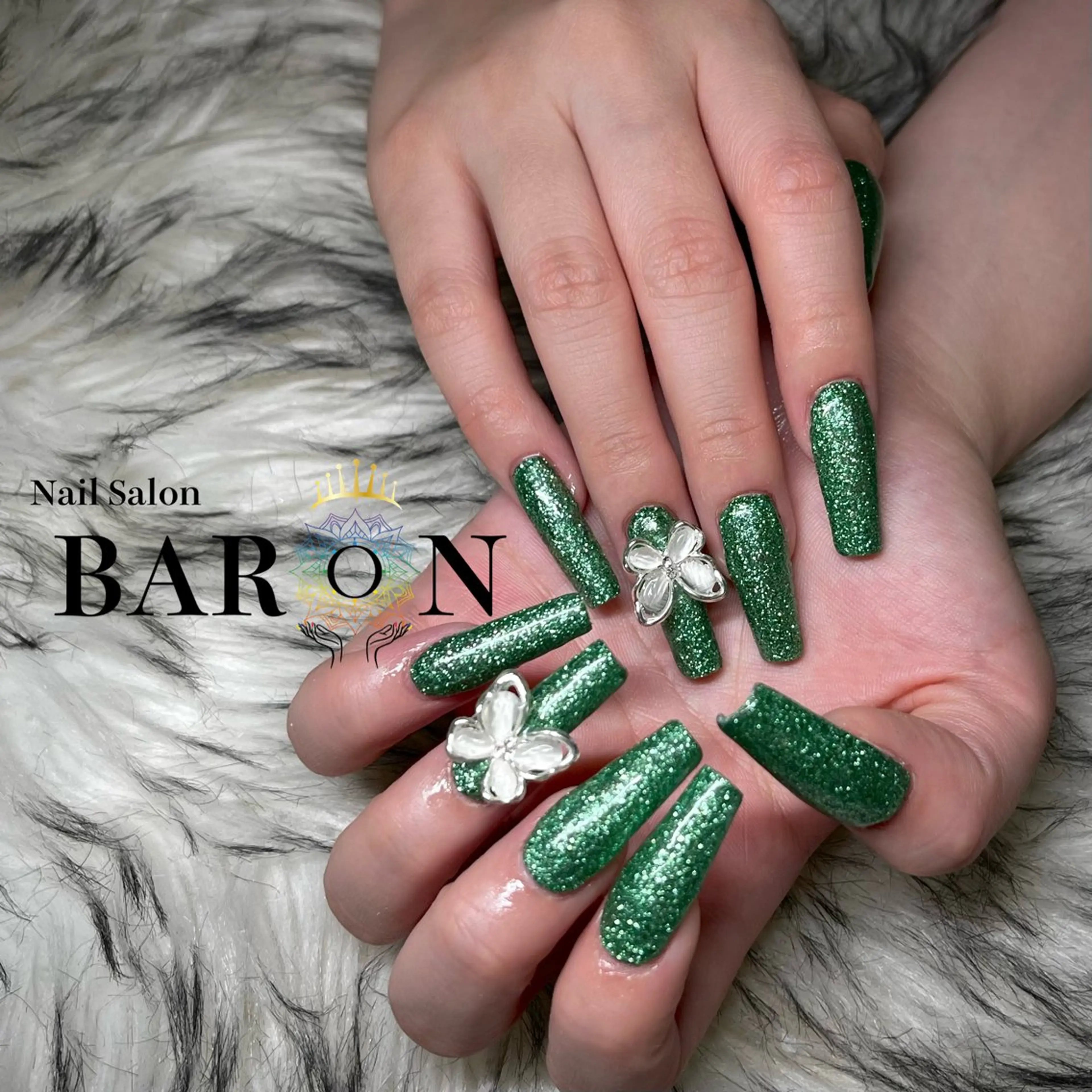 ネイル グリーン ラメ(グリッター) ハンドネイル ☆SAKI☆ BARON 店長のネイルデザイン