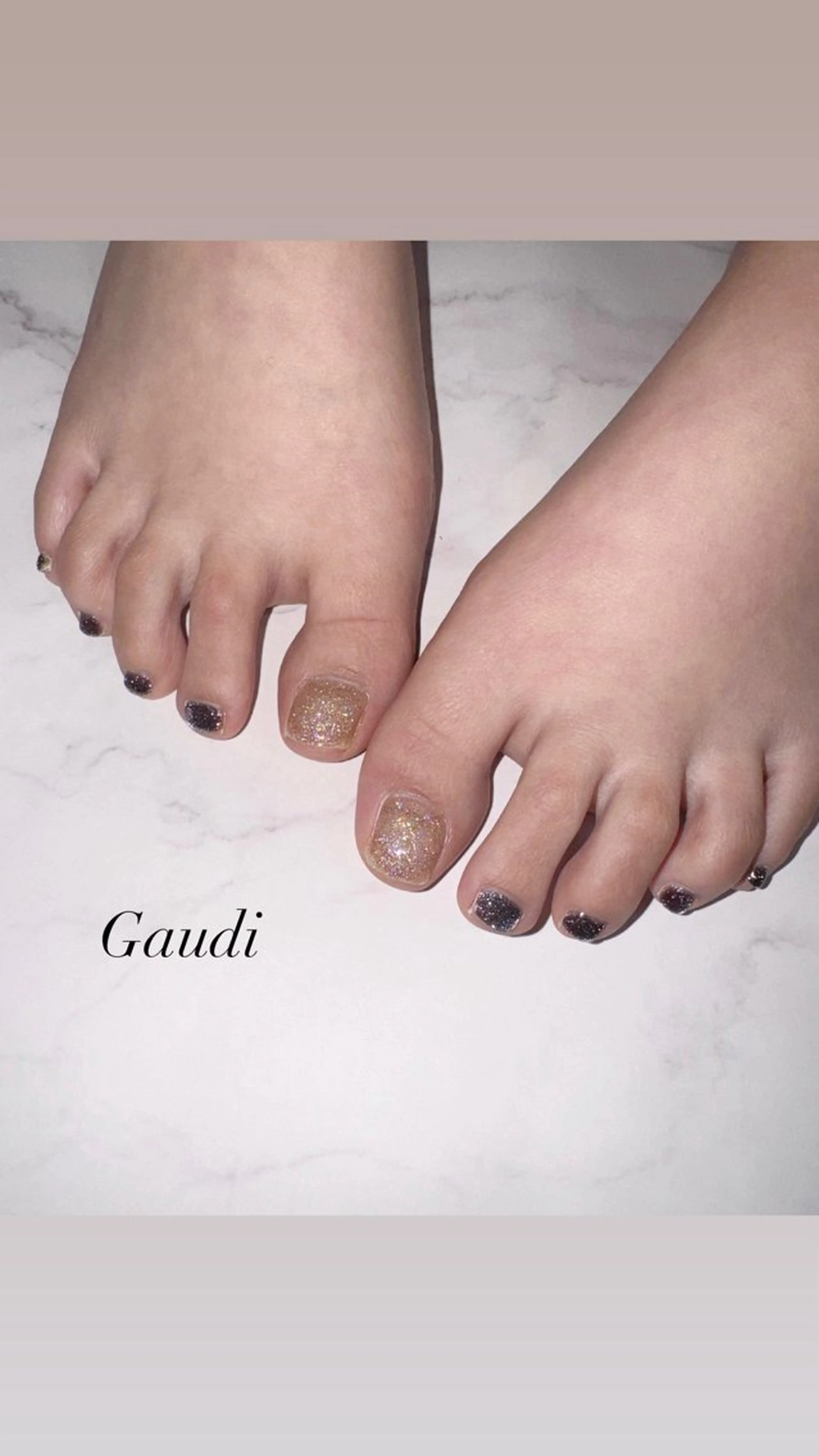 ネイル ジェルネイル ゴールド ラメ(グリッター) マグネットネイル Gaudi.Nail Rinaのその他イメージ