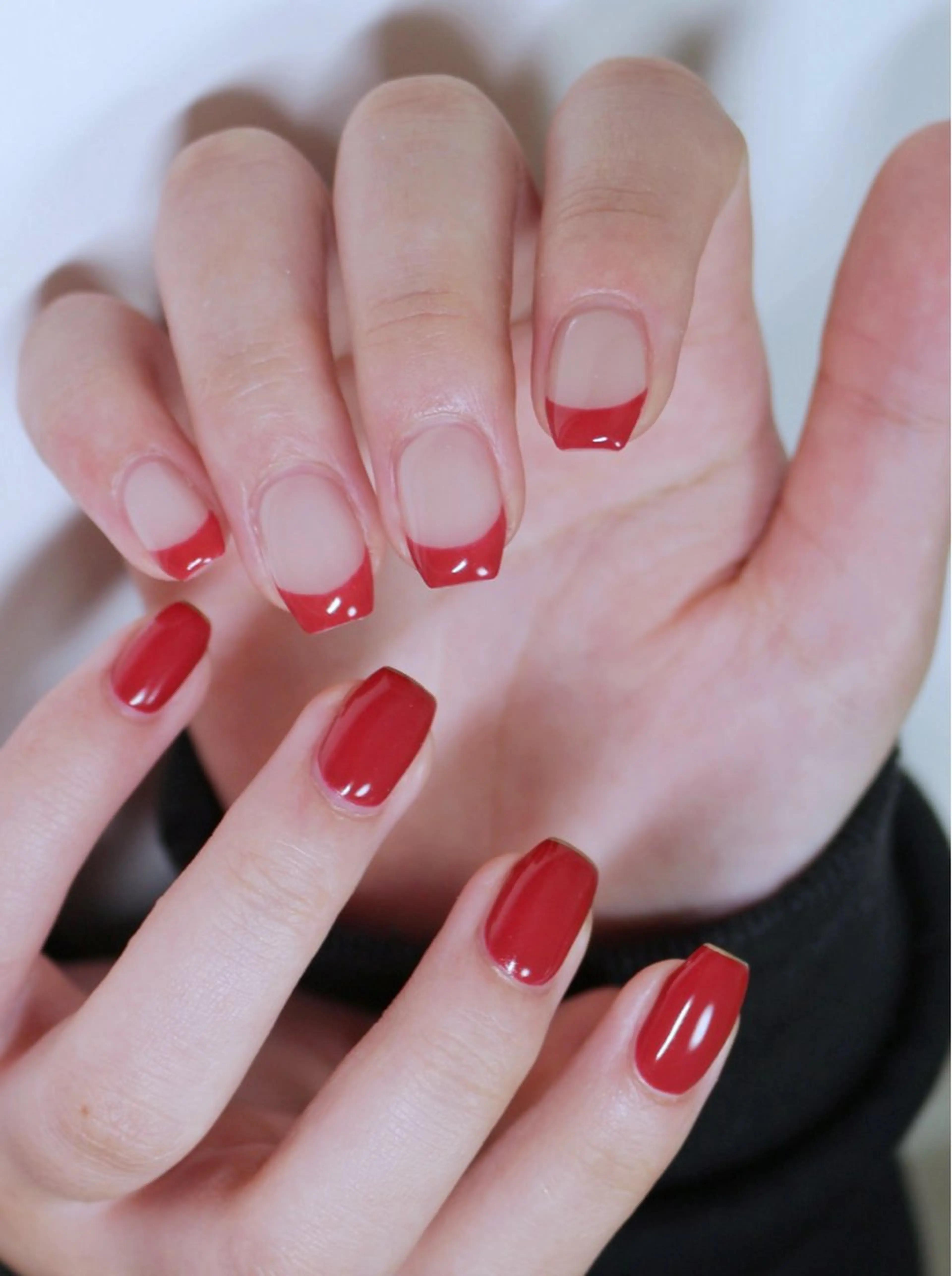 ネイル ボルドー フレンチネイル 韓国ネイル 赤色 ワンホンネイル ハンドネイル Baku Nailsのネイルデザイン