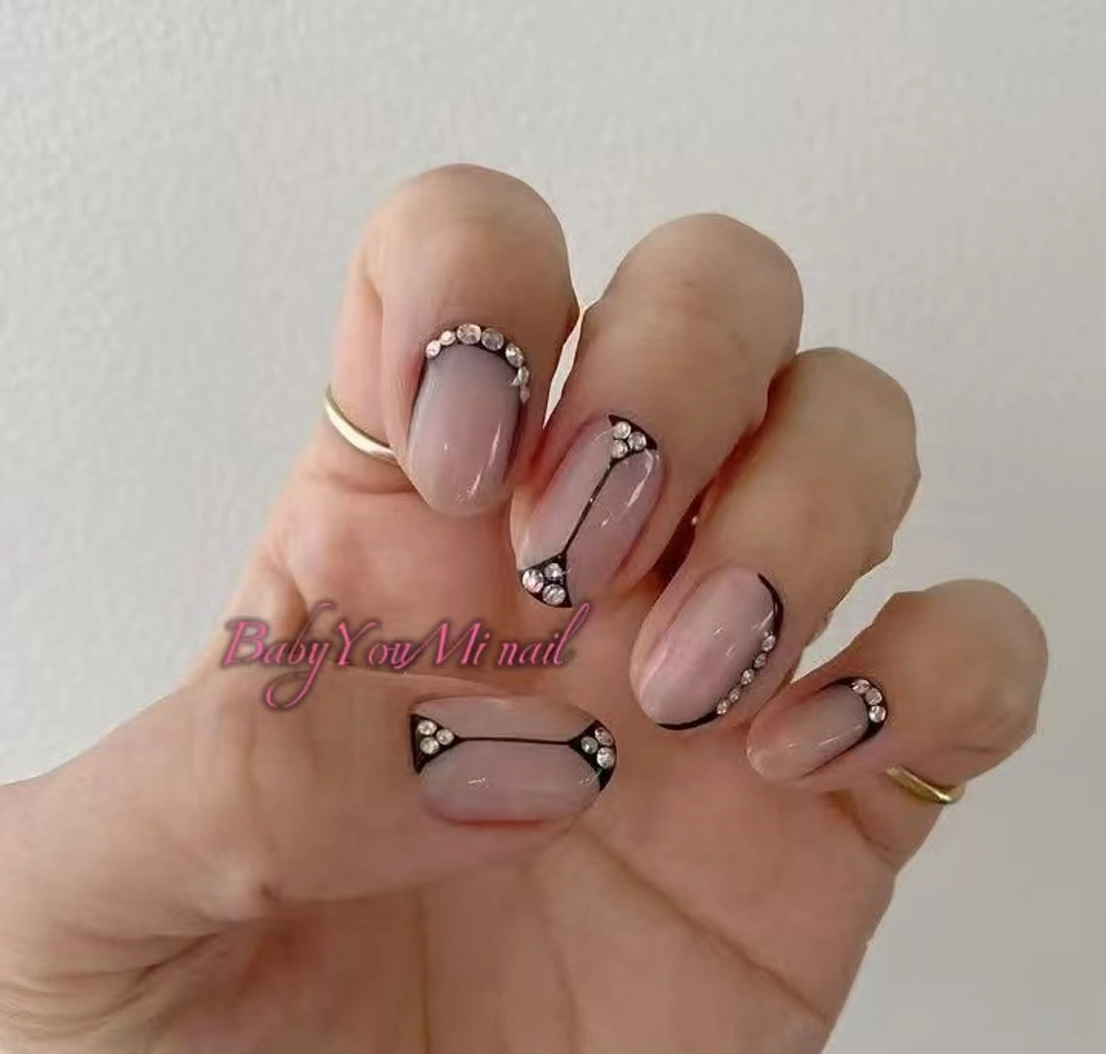 ネイル オーロラネイル フラワーネイル フットネイル フレンチネイル ジェルネイル ハンドネイル BabyYouMi ねねのネイルデザイン