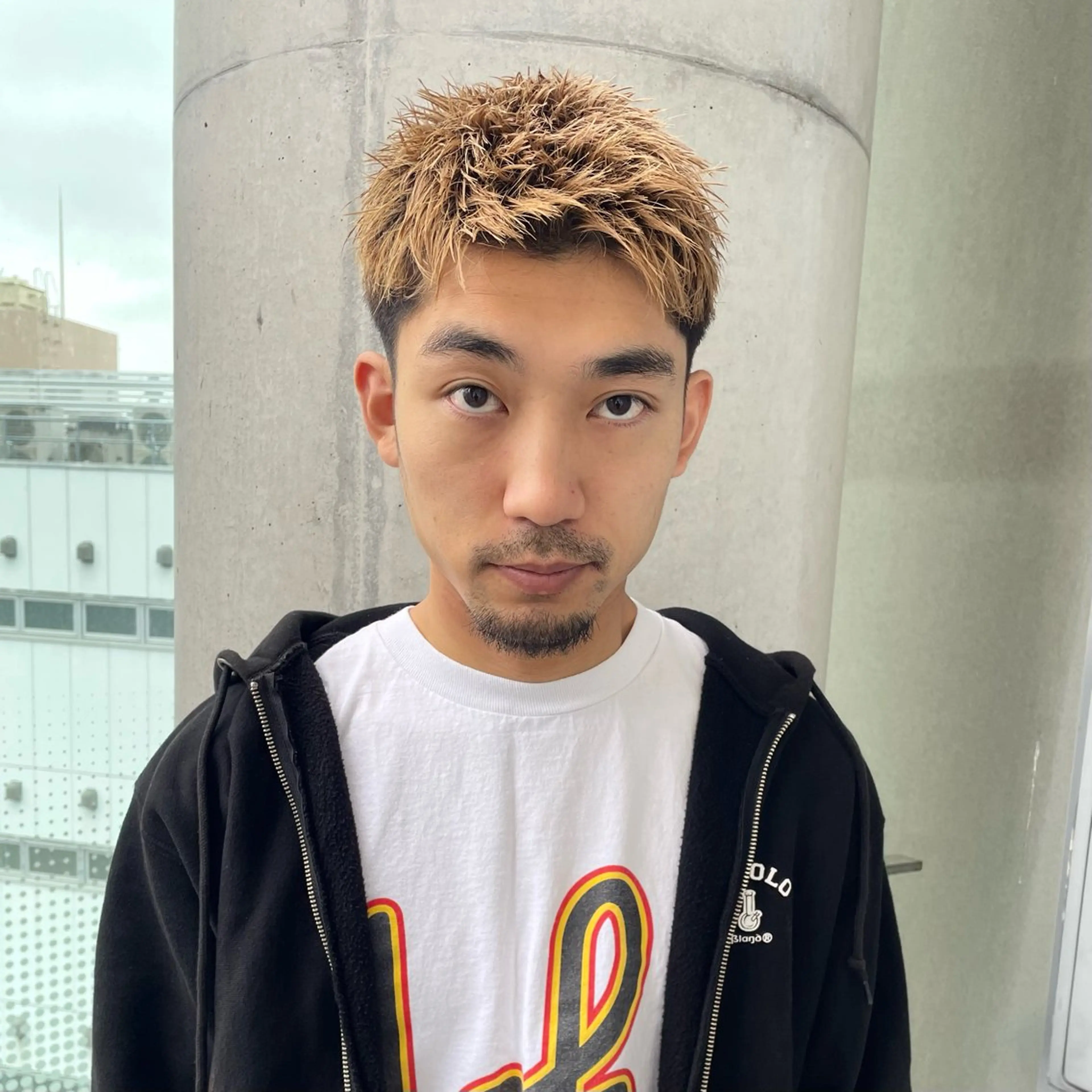 ショート カラー メンズ メンズブリーチ スパイキーショート ブリーチ ショートヘア カット ⚾️横浜メンズカット 阿部龍馬🍺🍔のヘアスタイル