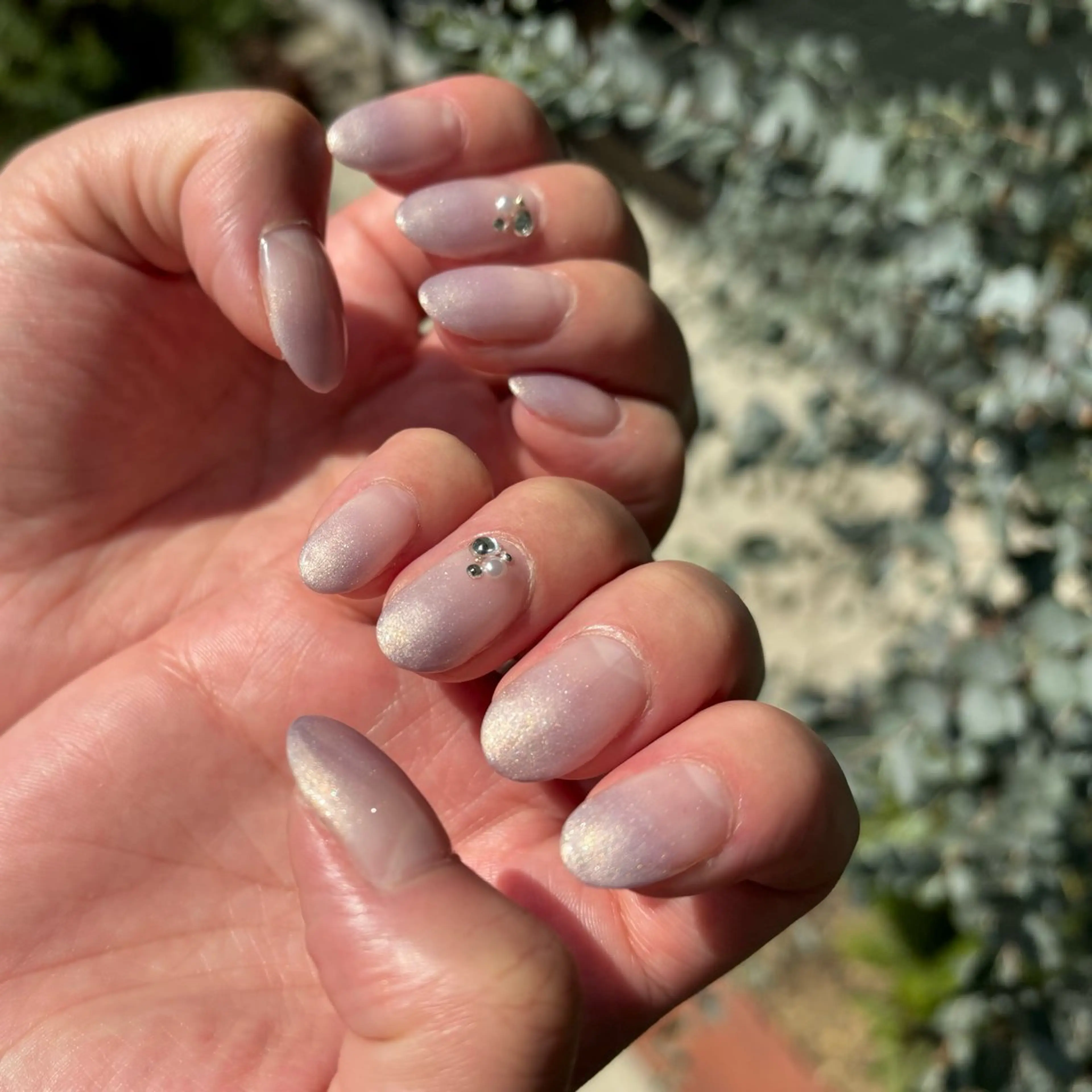 ネイル ラメ(グリッター) ストーンネイル 伊藤 貴恵のネイルデザイン