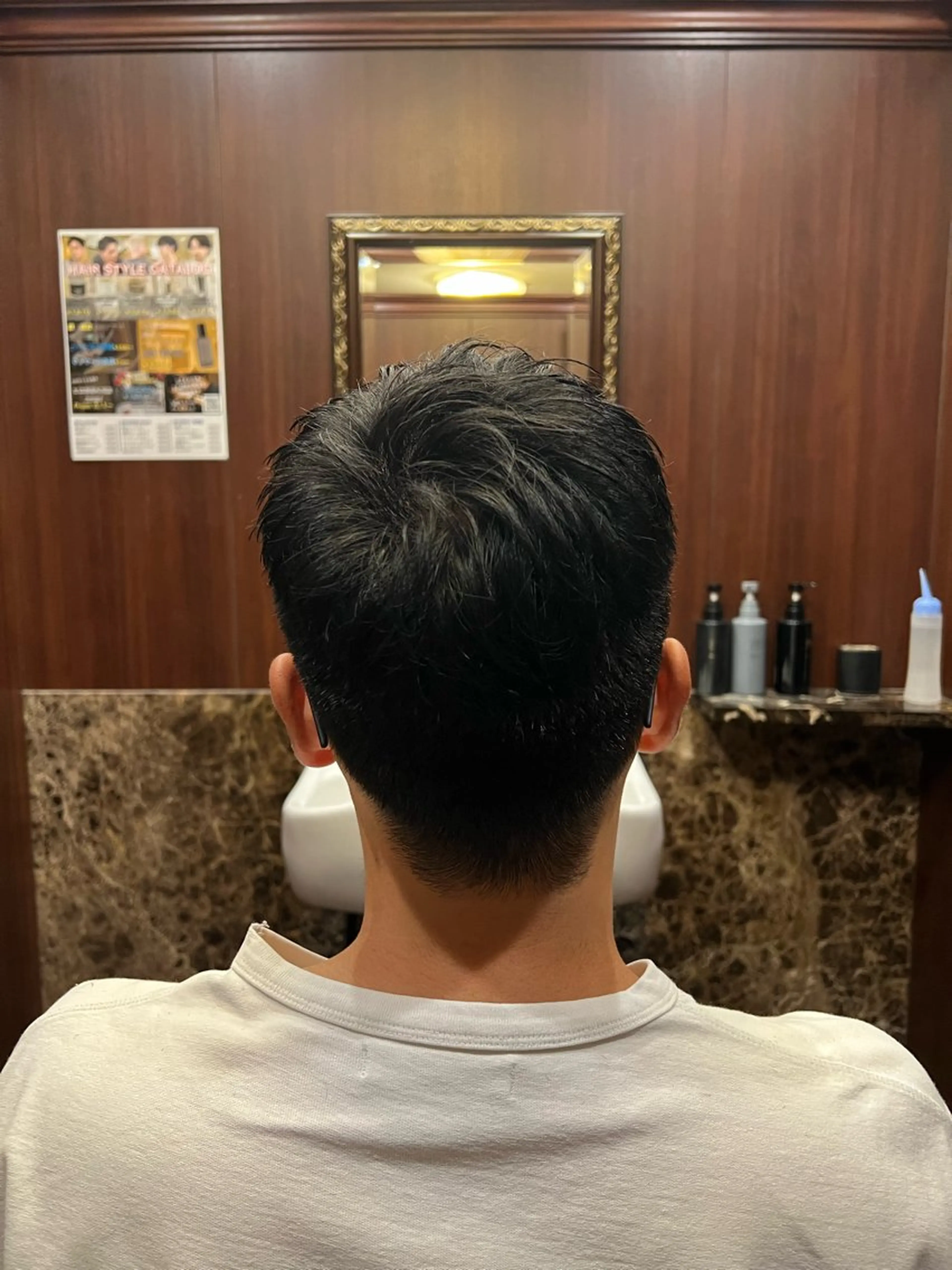 ショート ヒロ銀座バーバーショップ丸の内所属・秋山 琳太のヘアスタイル