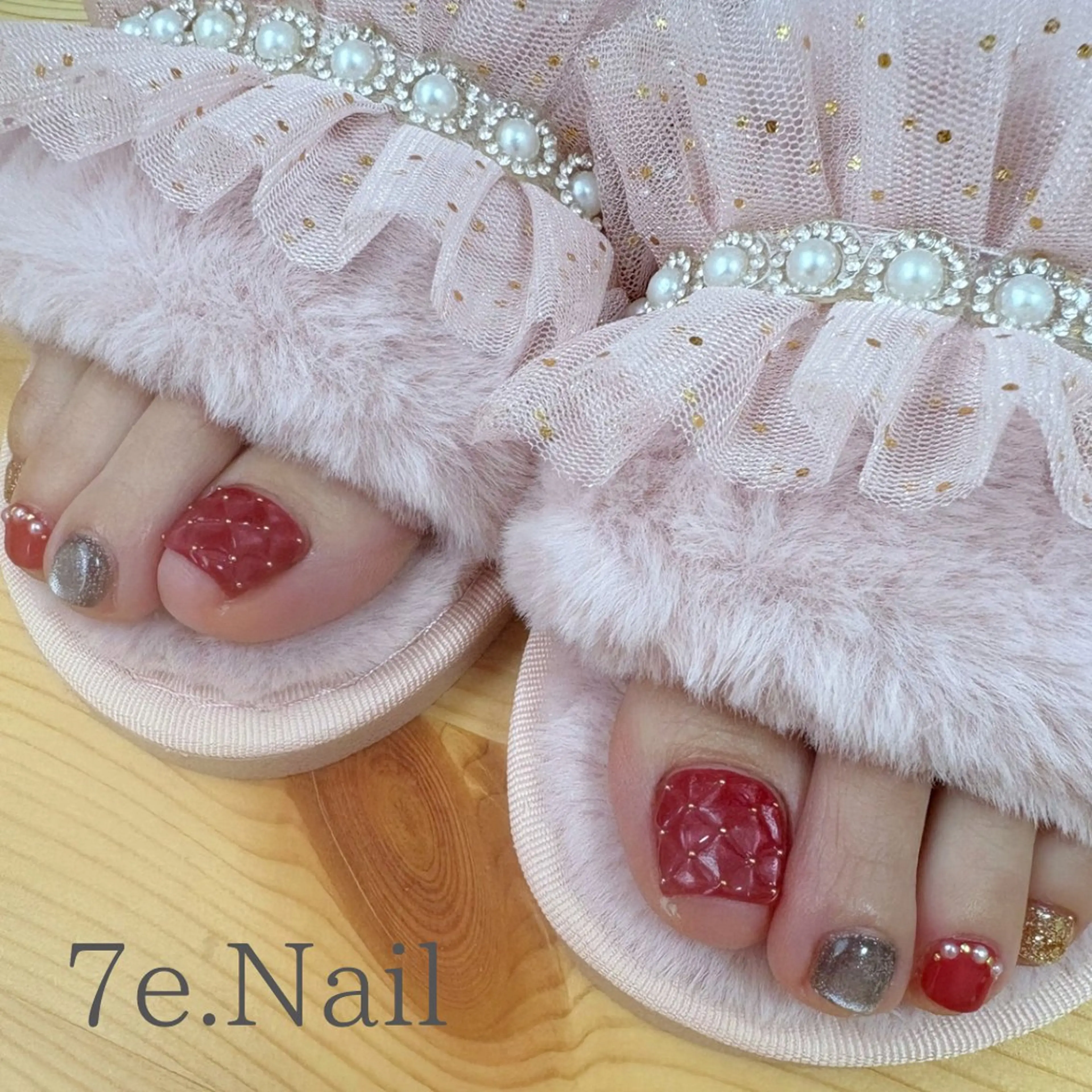 ネイル 7e. Nailのネイルデザイン