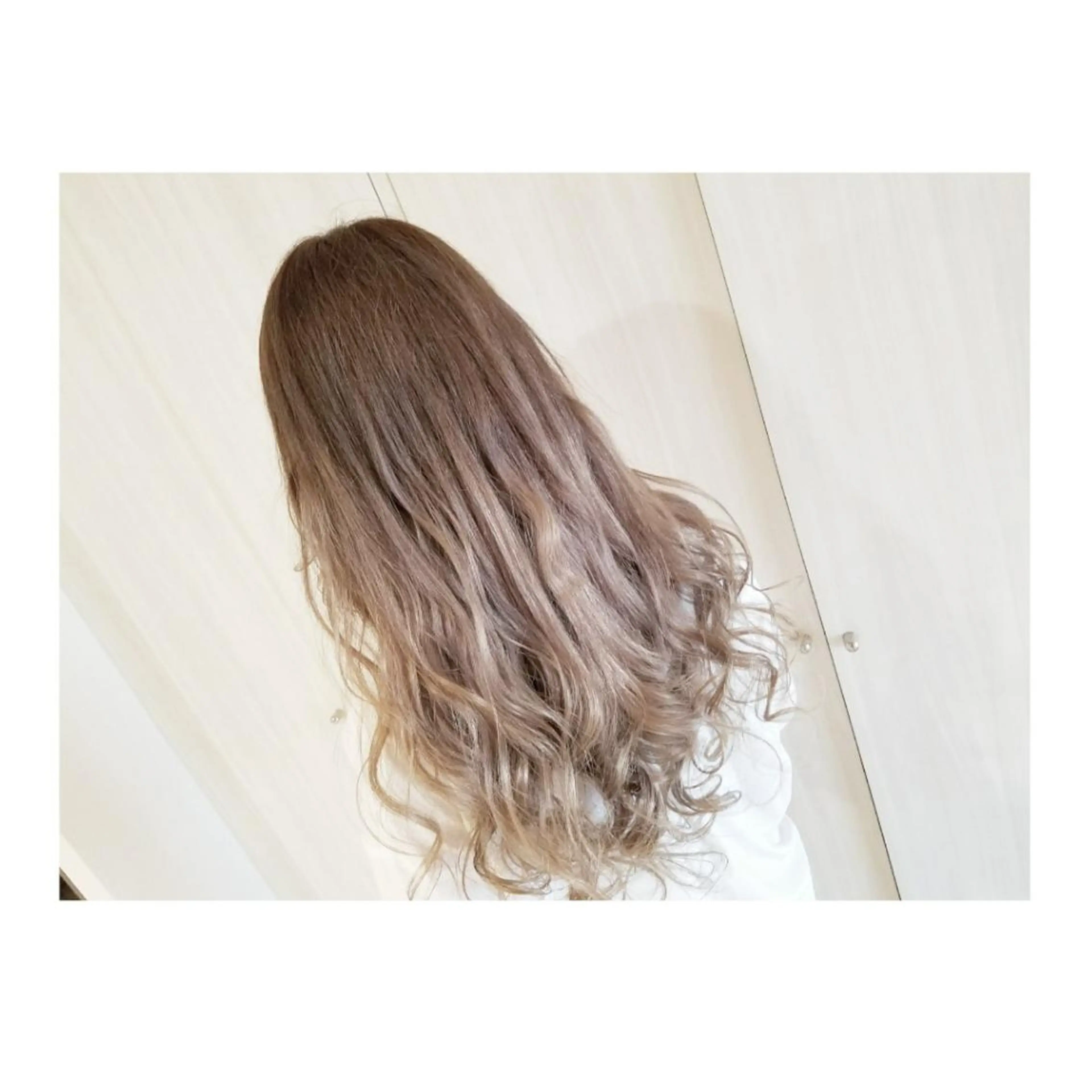 ロング ロング Luana 矢場町のヘアスタイル