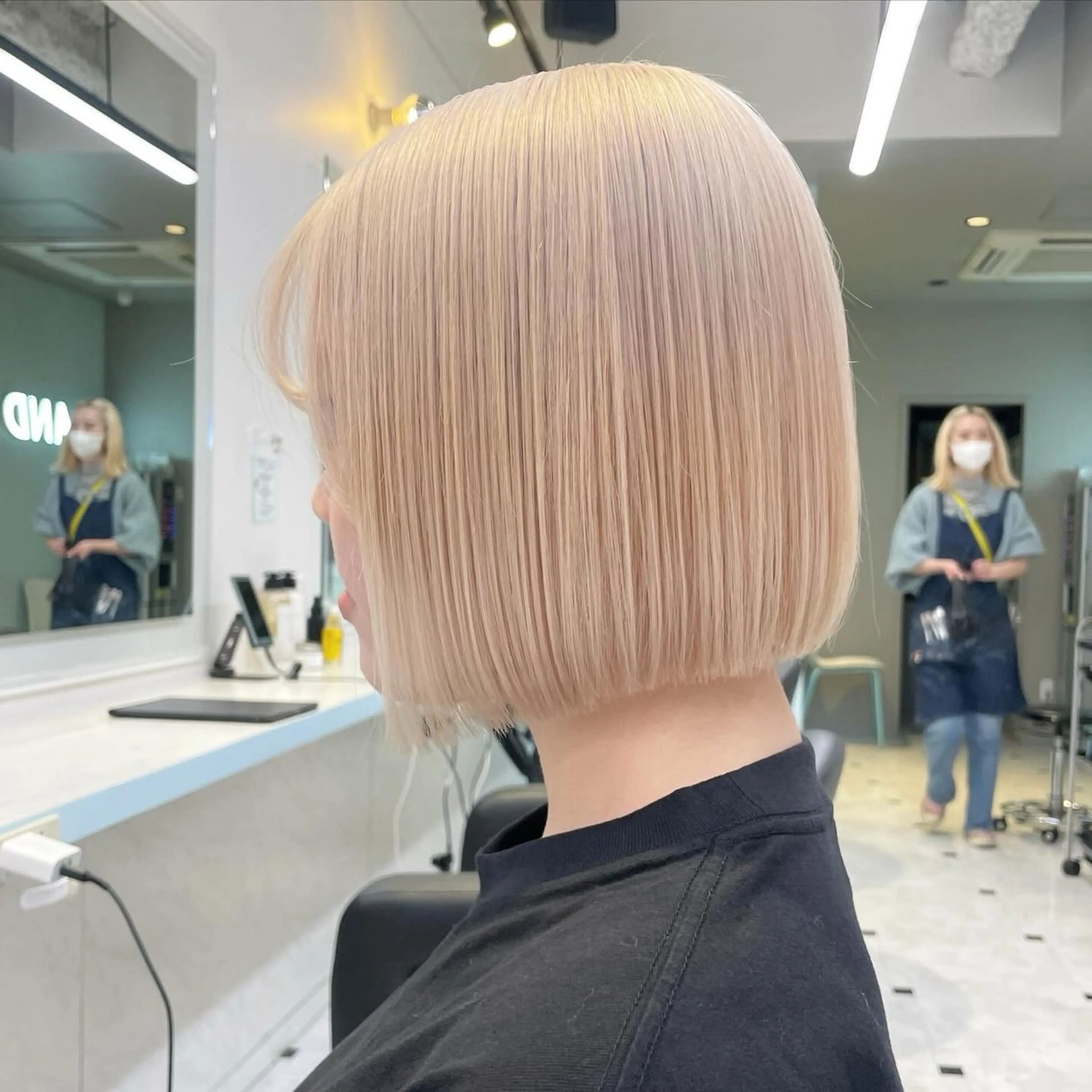 ミディアム カラー Salowin池袋East 店3F所属・【美髪矯正/絹髪】 🎀hinano🎀のヘアスタイル