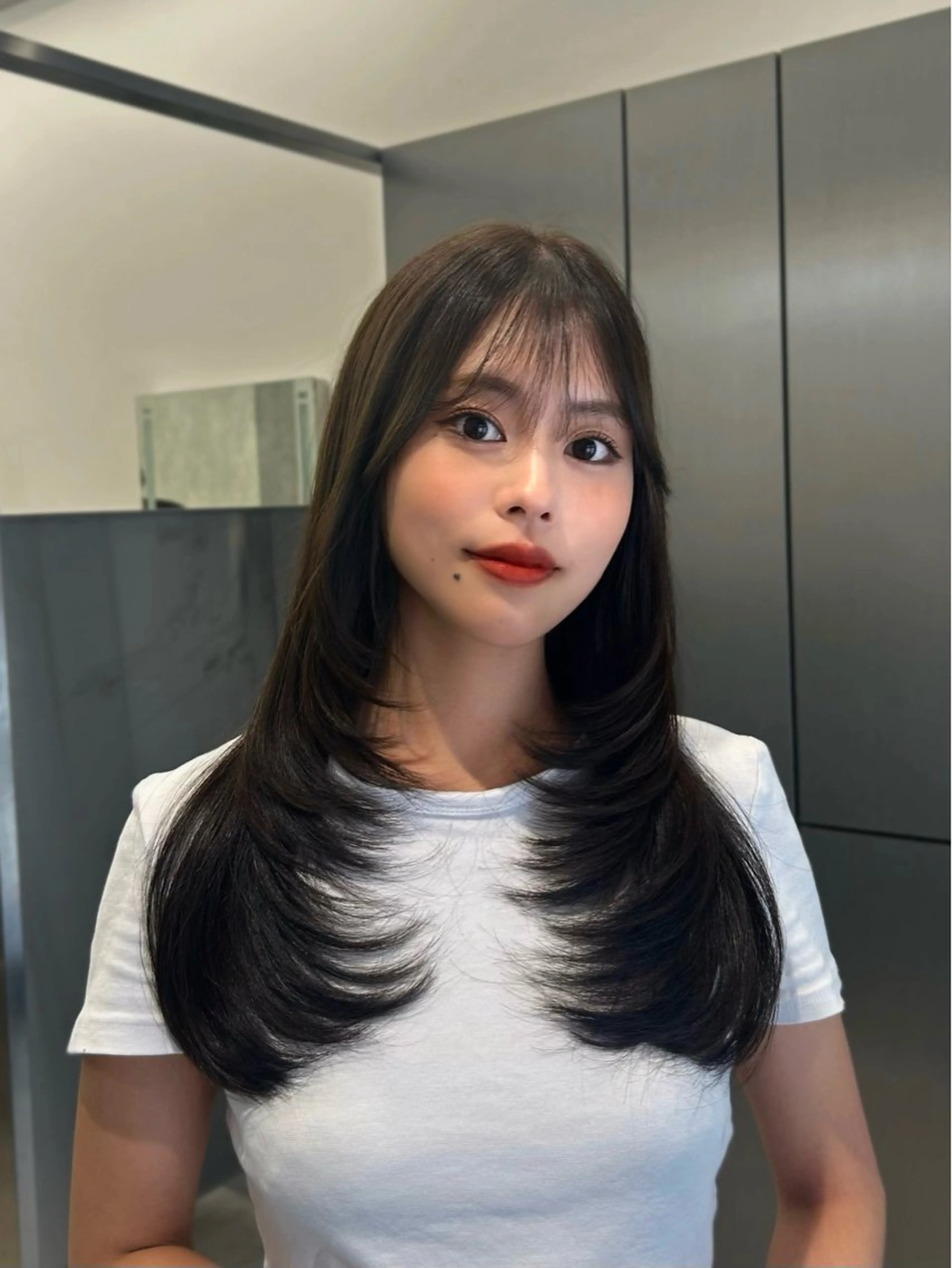 ロング レイヤーカット 大人レイヤー/艶美髪 🇺🇸TOMONAのヘアスタイル