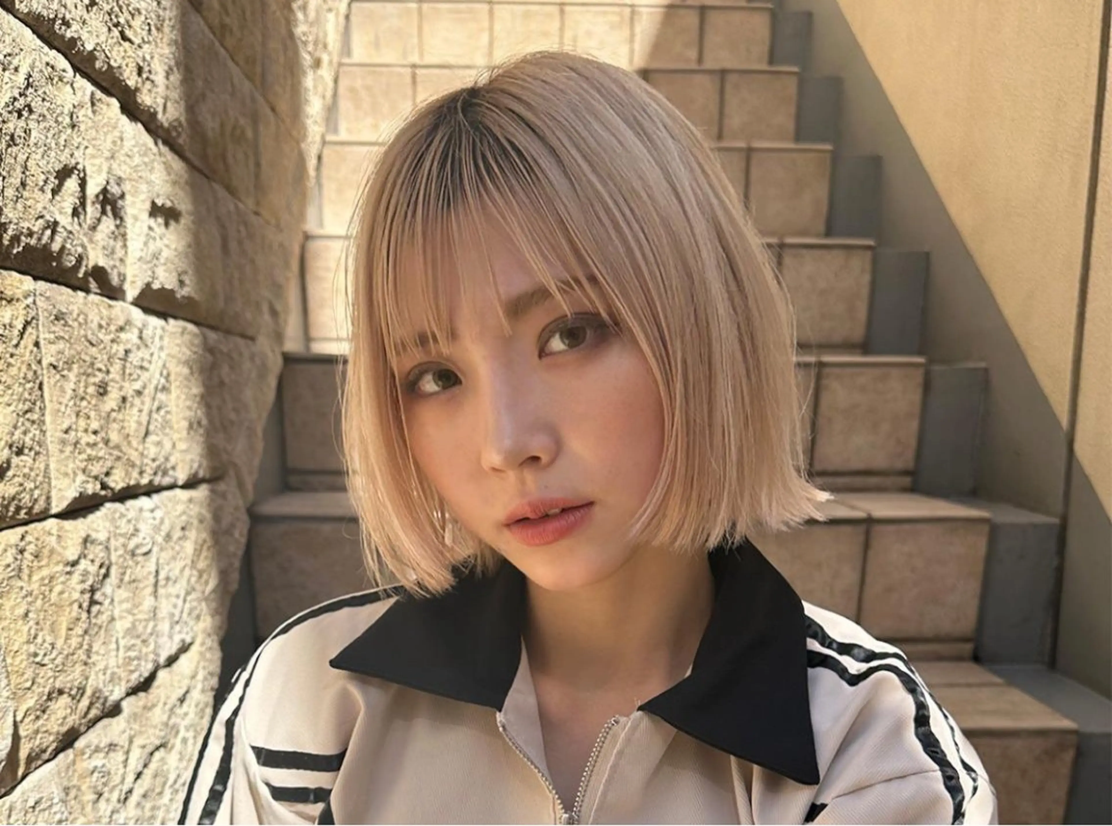 カラー ベージュカラー ブリーチ ケアブリーチ ダブルカラー イヤリングカラー ✨平野 アサト✨のヘアスタイル