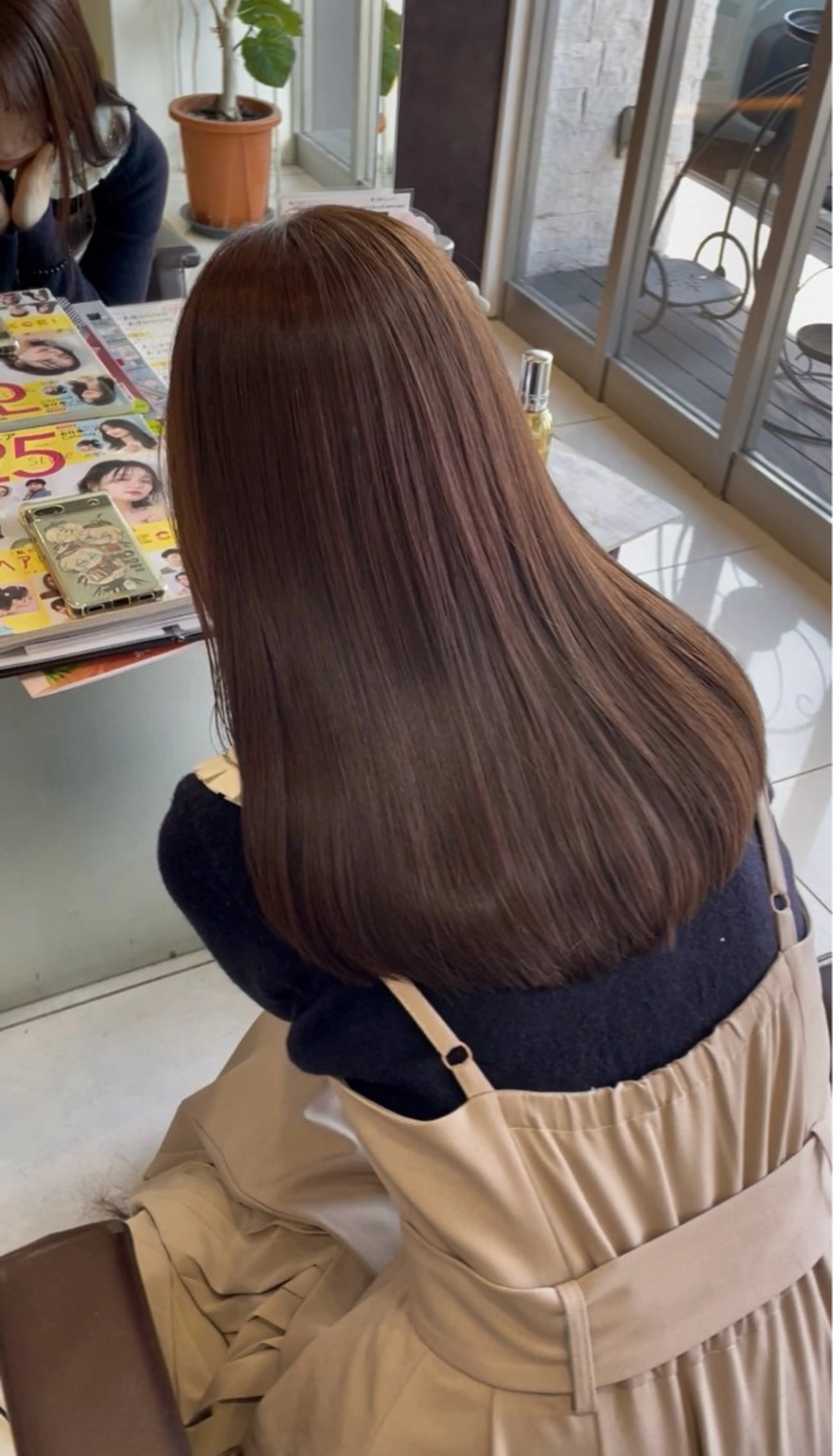 ミディアム カラー カット ヘアカラー トリートメント 🤎韓国ヘア ベージュ まゆか🤎のヘアスタイル