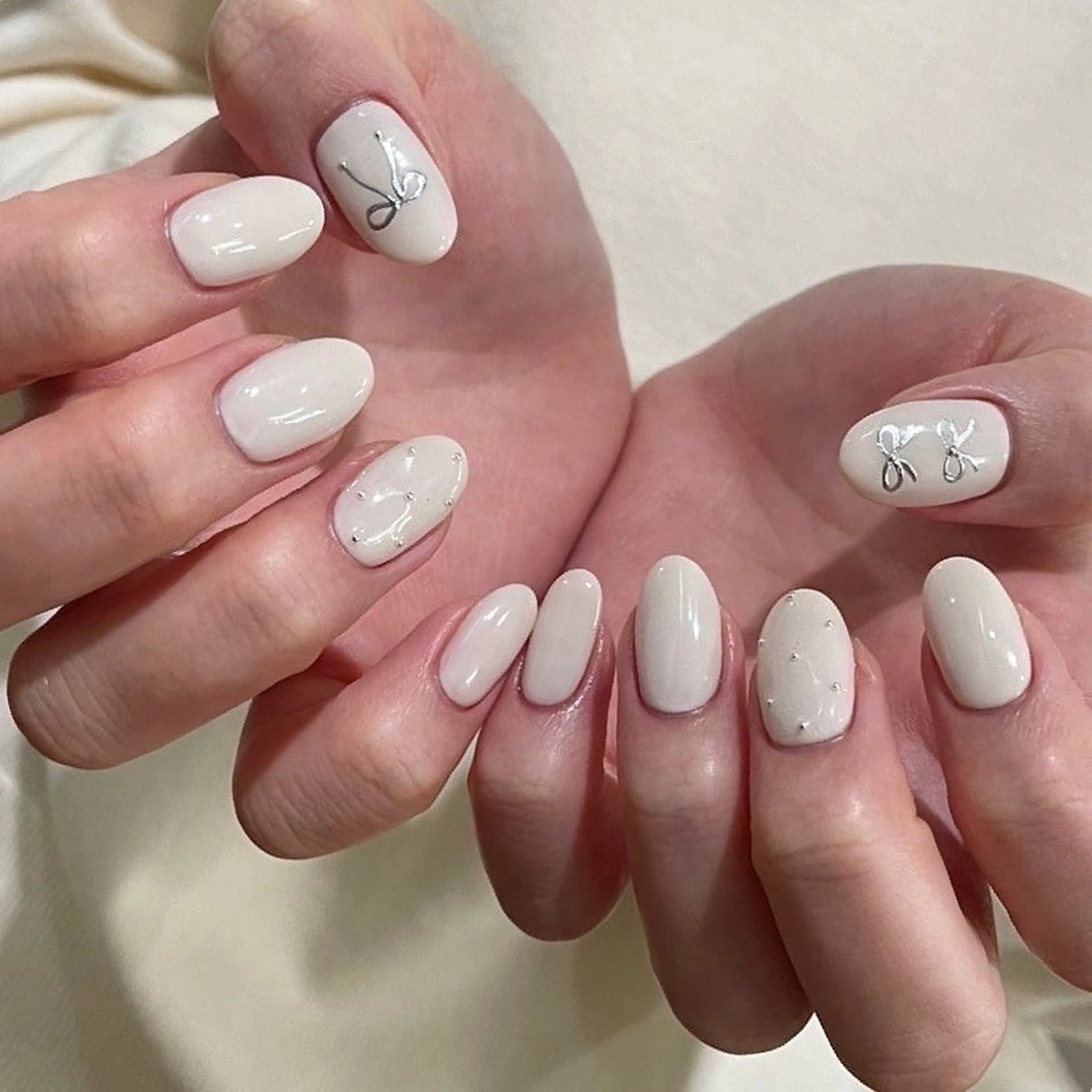 ネイル nicole nail所属・石 彩夏のネイルデザイン