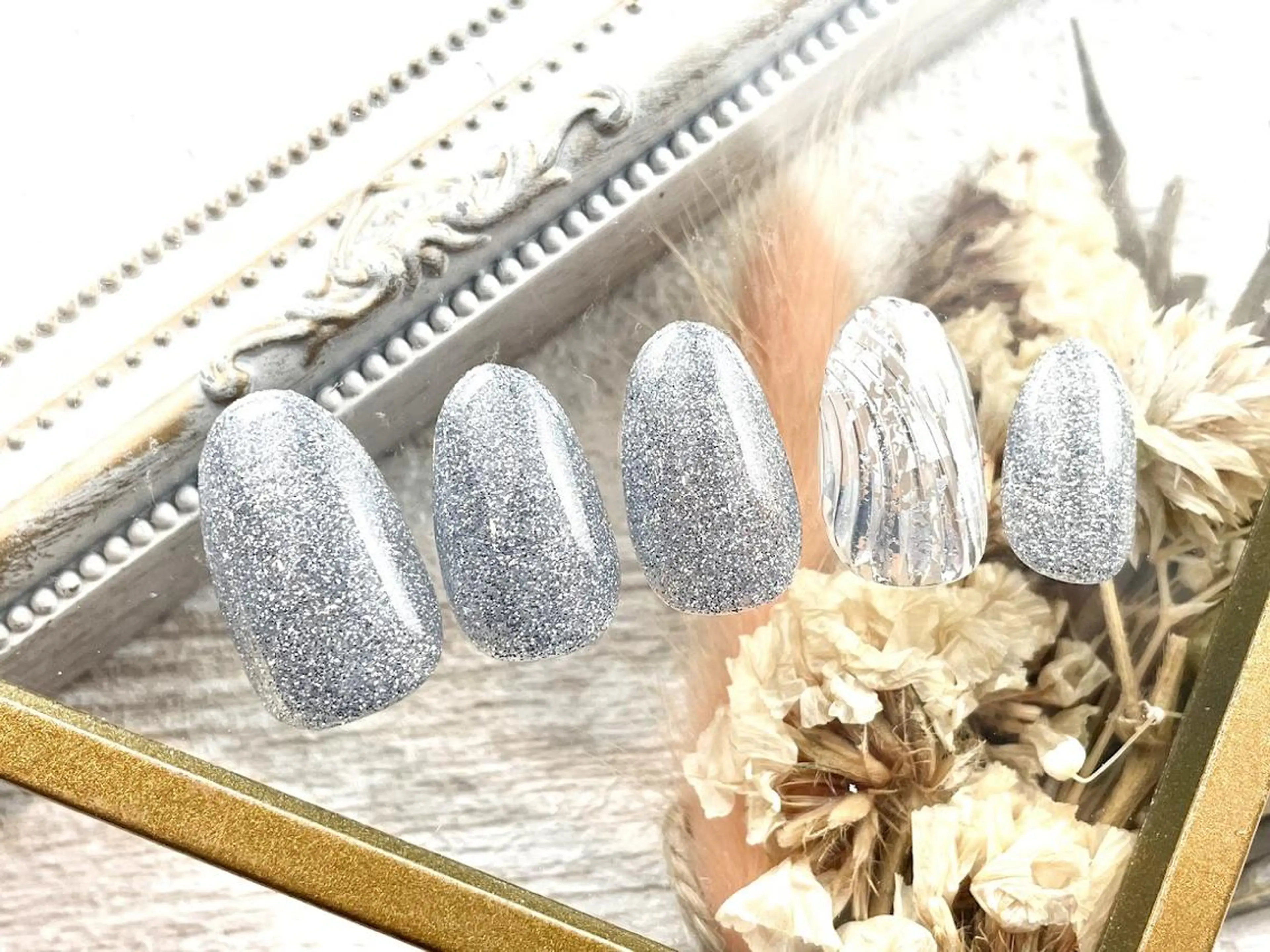 ネイル LeaLeaNail 髙橋のネイルデザイン