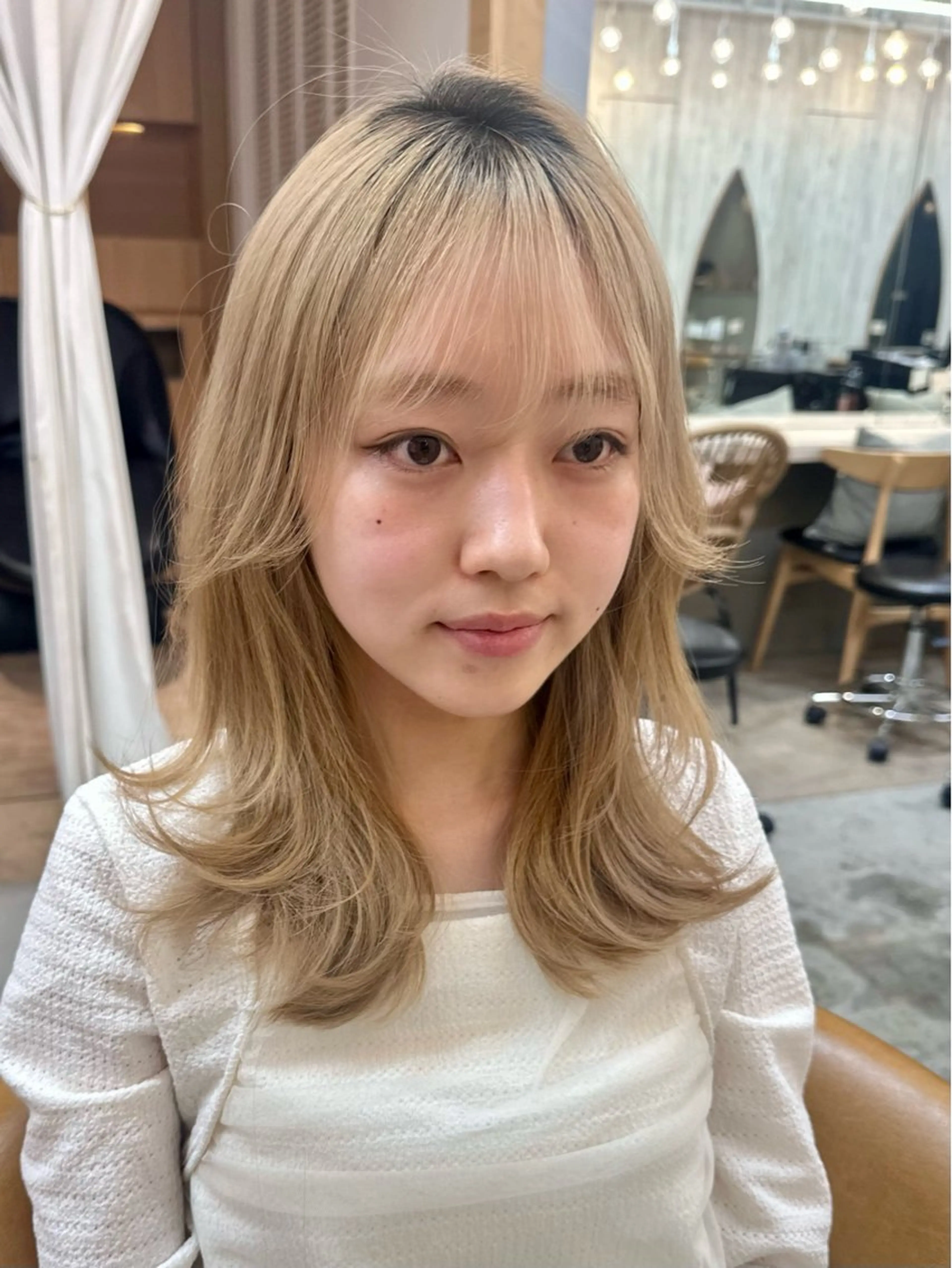 セミロング カラー カット ヘアカラー トリートメント 縮毛矯正/髪質改善 /ボブ/ともきのヘアスタイル