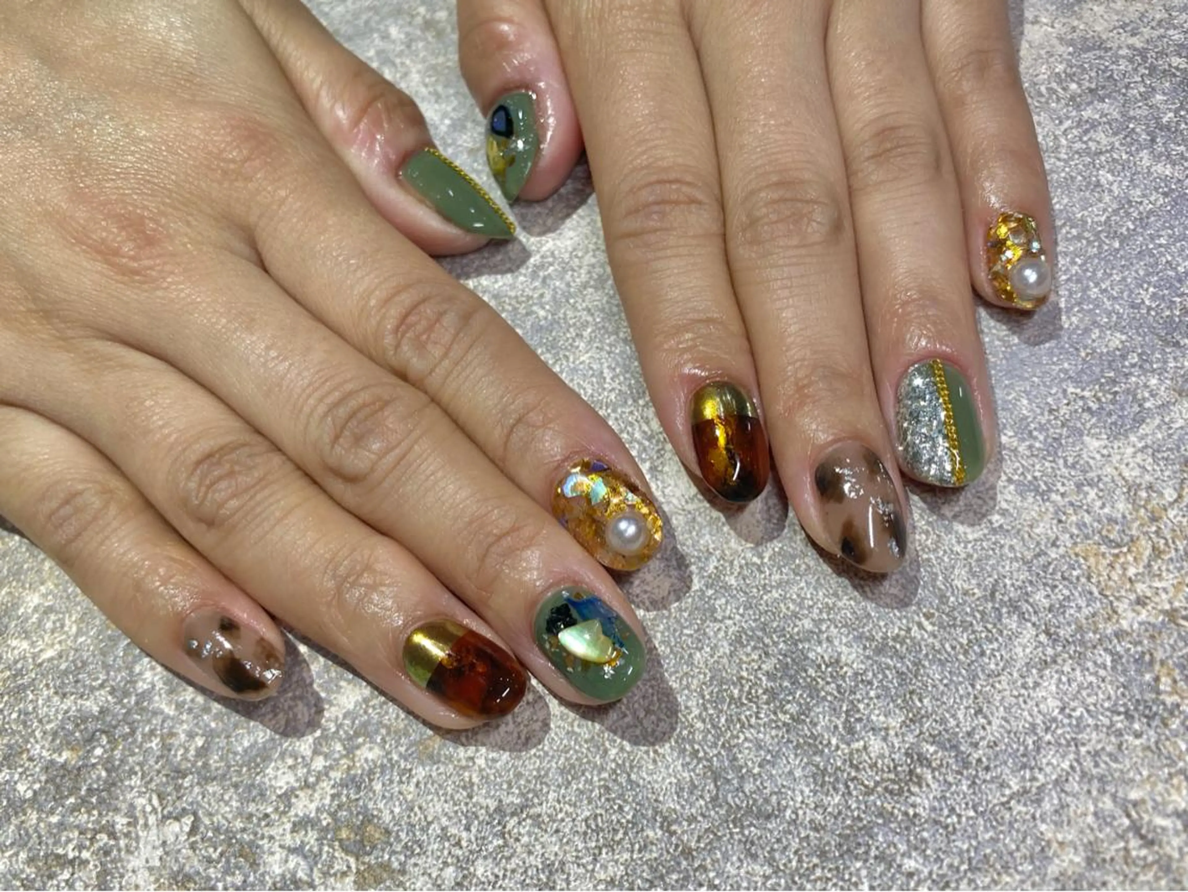 ネイル Amber21.所属・Nagahama Akariのネイルデザイン