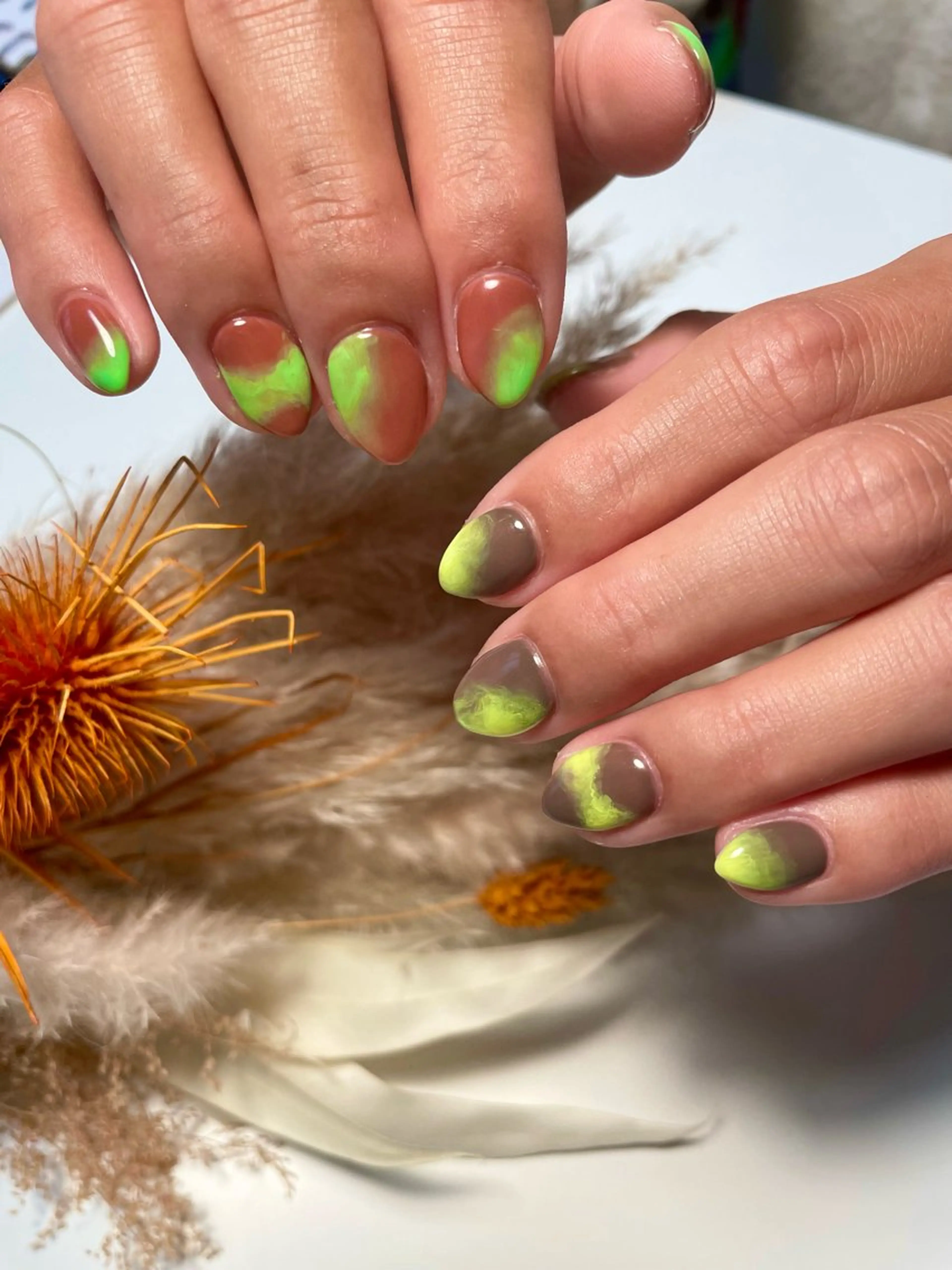 ネイル アートネイル ブラウン ハンドネイル relaxation boutique LICO所属・タグチ カオリのネイルデザイン