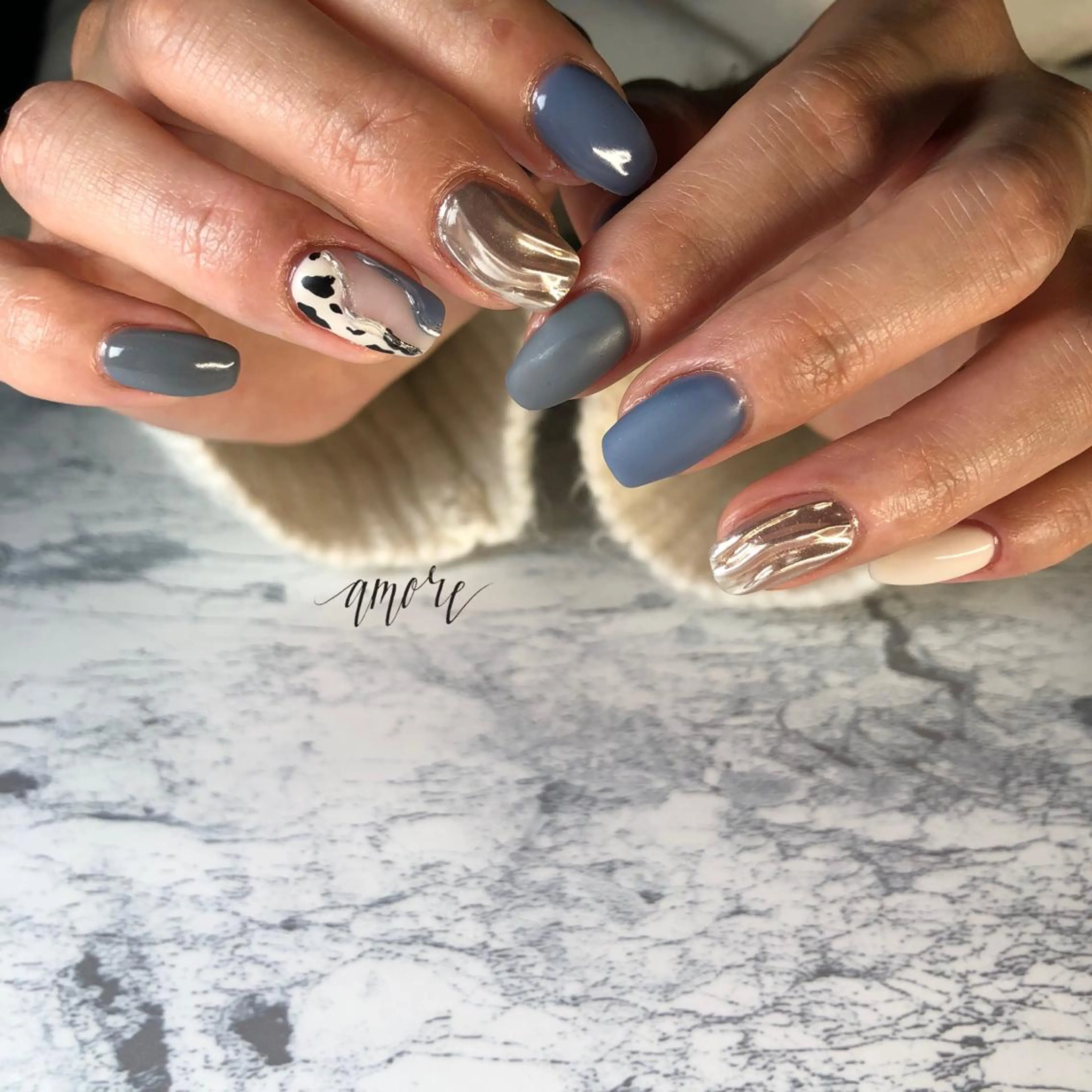 ネイル ジェルネイル 氷ネイル・うるうるネイル マグネットネイル ミラーネイル ニュアンスネイル You kyehwaのネイルデザイン