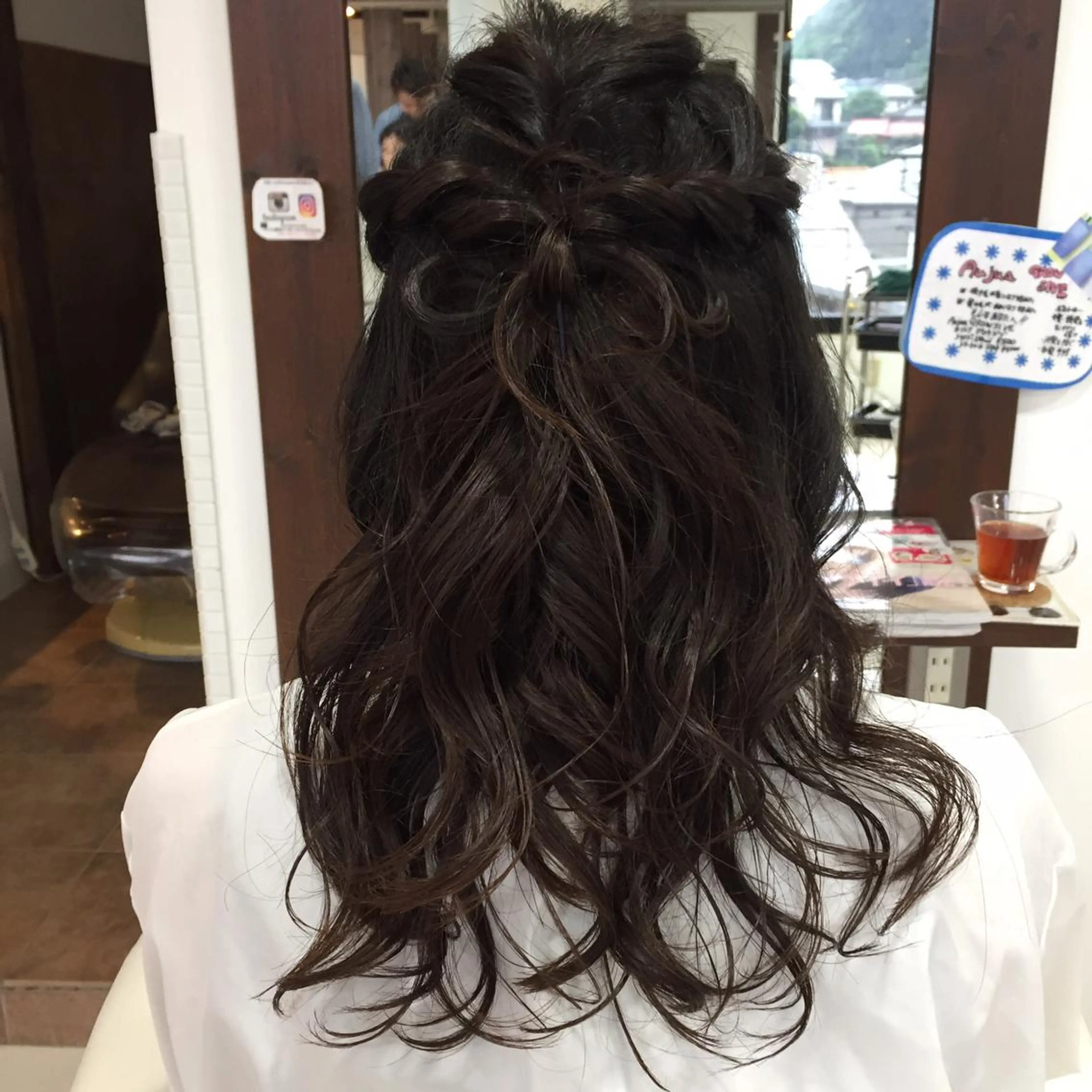 ヘアアレンジ 根岸 真奈美のヘアスタイル