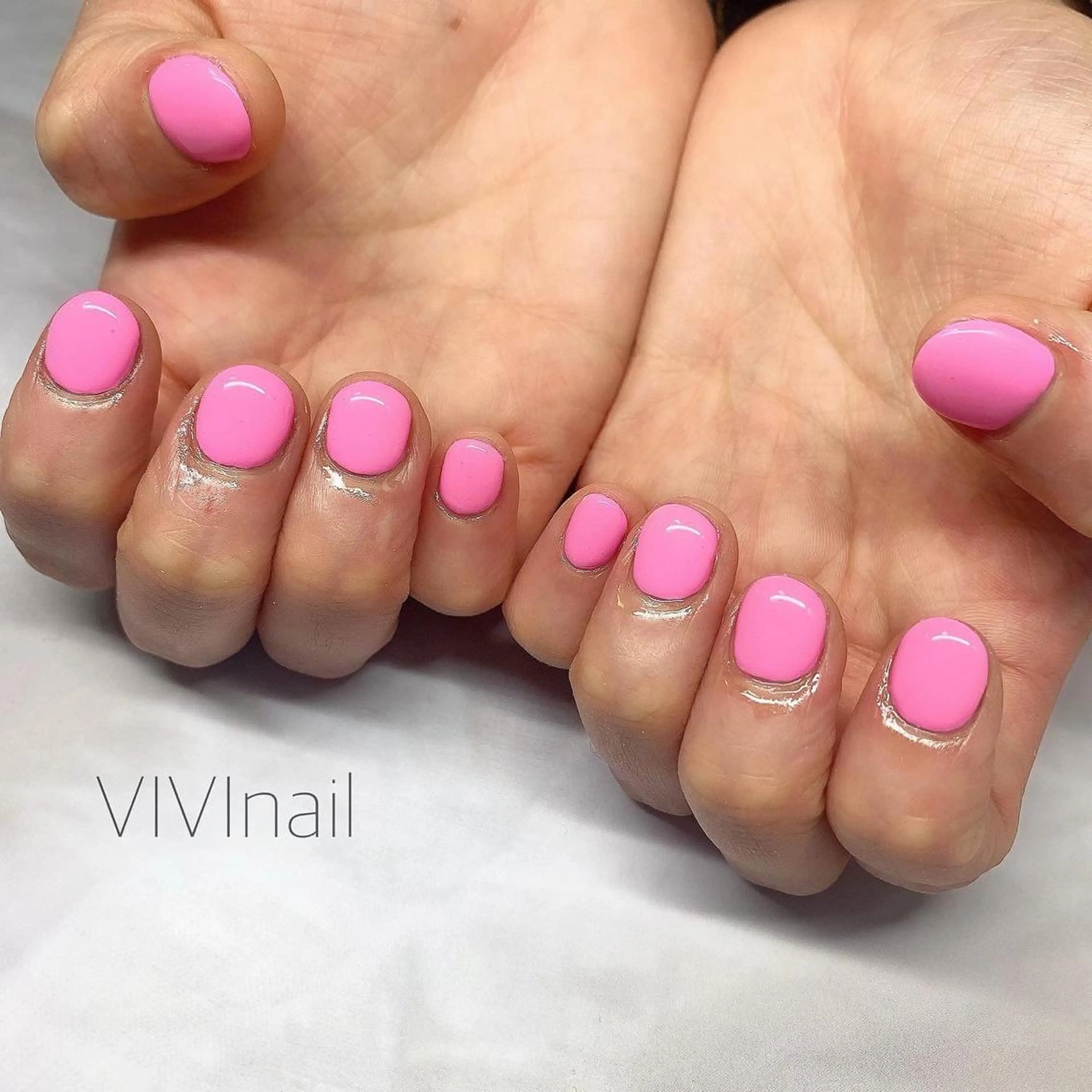 ネイル ワンカラーネイル ピンク ショートネイル ハンドネイル vivi nailのネイルデザイン