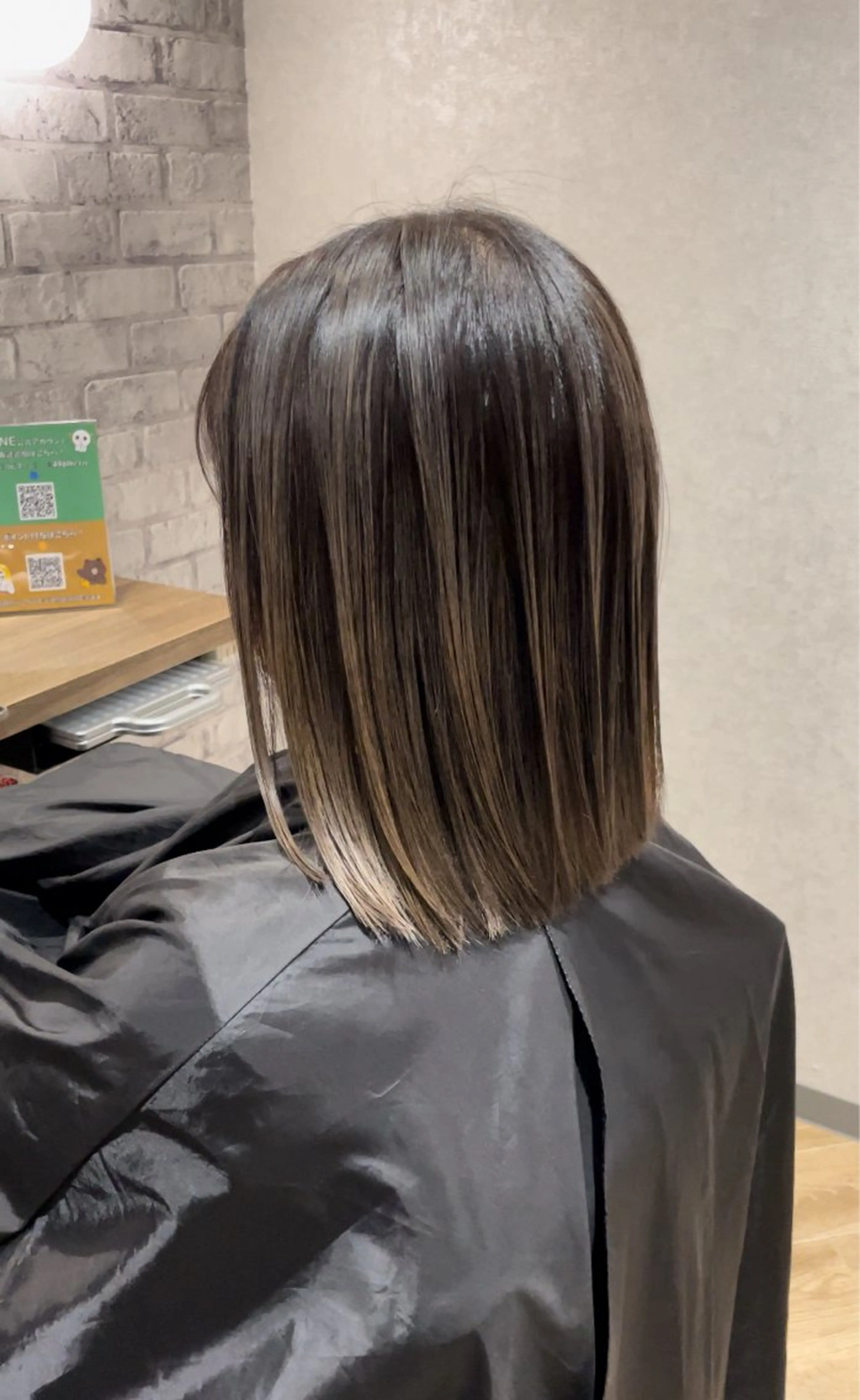 セミロング レイヤーカット labimani所属・阪急箕面駅 ショートモデル募集のヘアスタイル