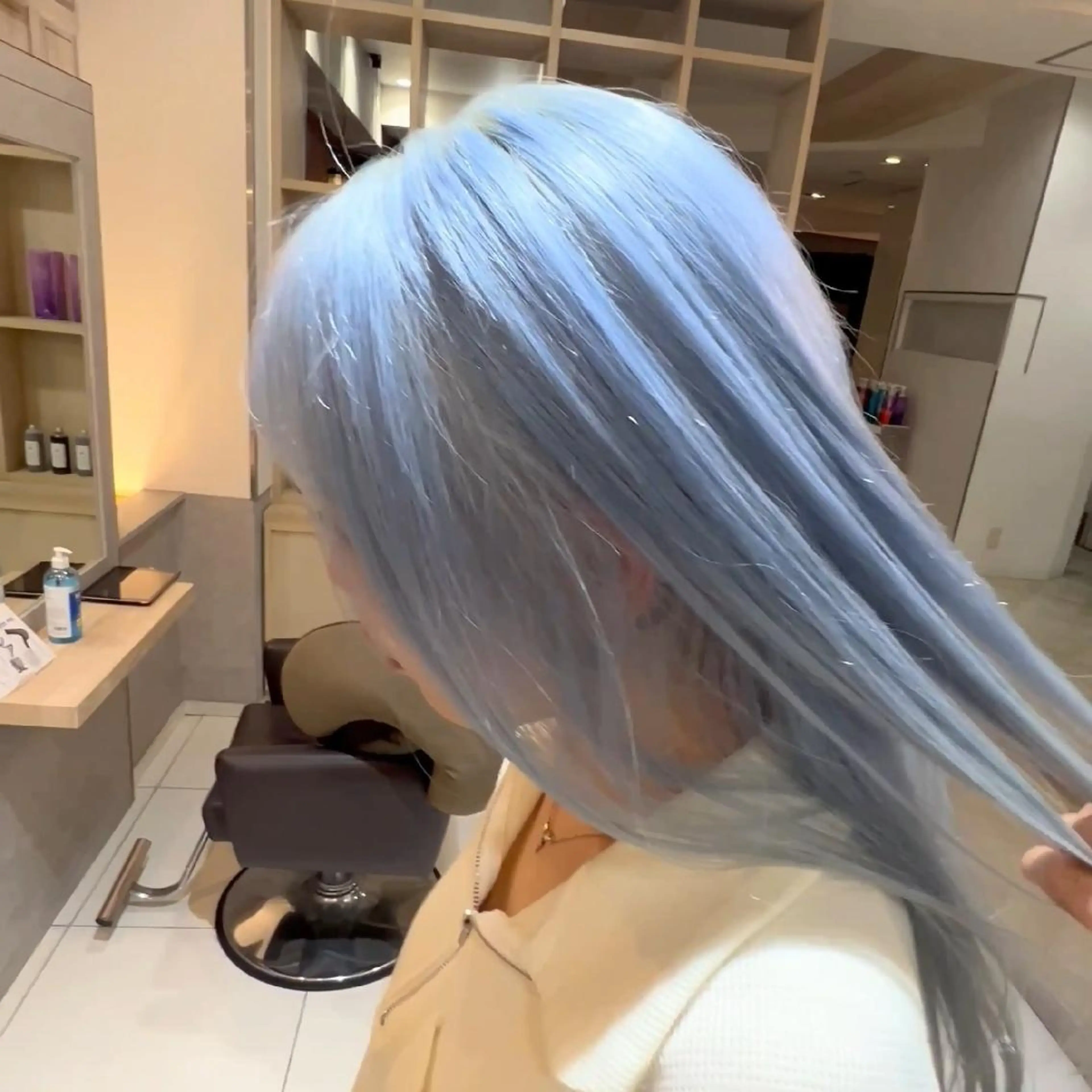 カラー F.hair salon所属・ハイトーン×髪質改善 🌈しゅんだい🌈のヘアスタイル