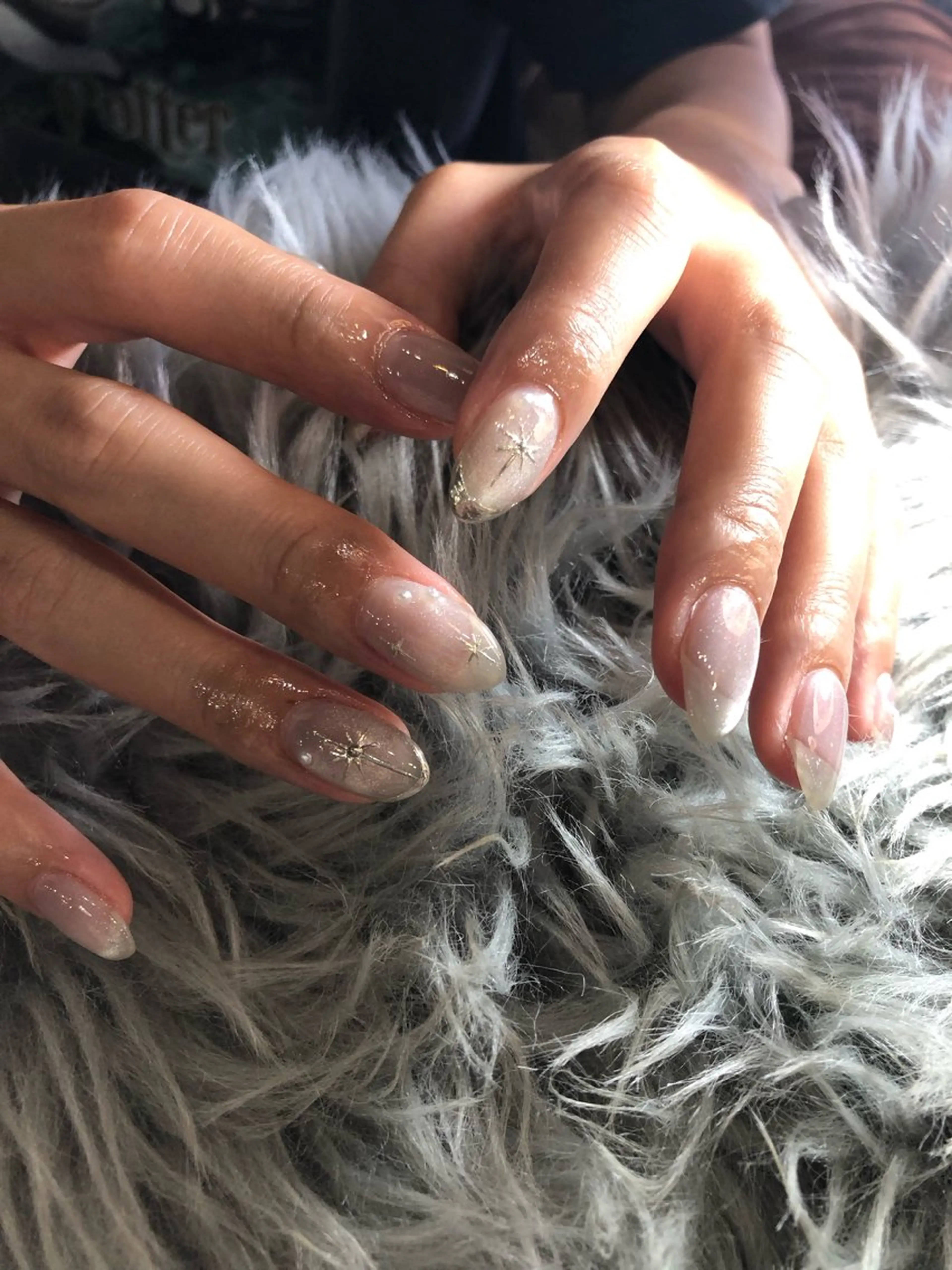 ネイル ミラーネイル ハンドネイル NAIL＆SPA PｰBOX所属・Lia ⠀のネイルデザイン