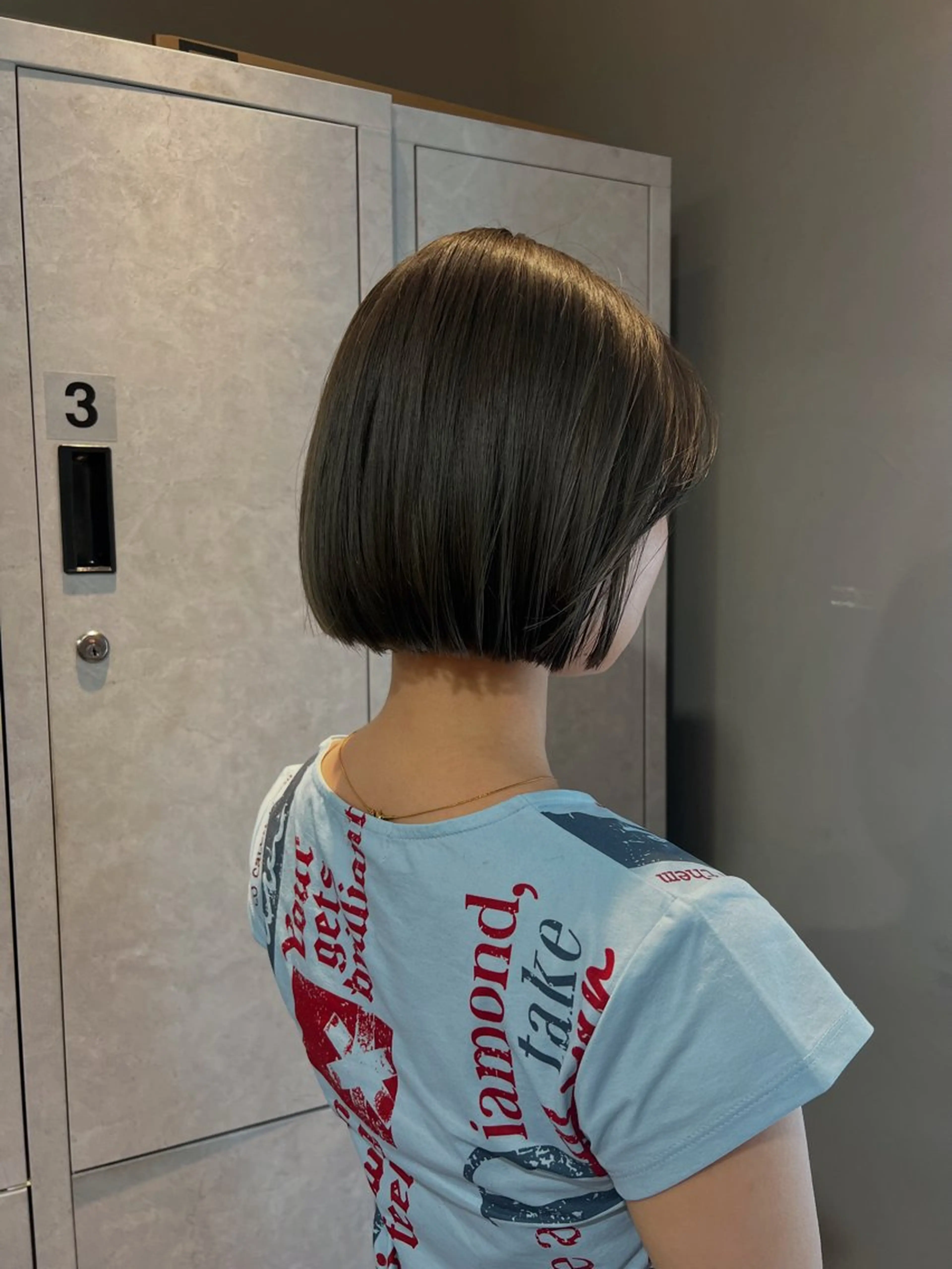 ショート カラー 切りっぱなしボブ ボブ カット ヘアカラー トリートメント 神戸ボブ✂️ ioe三宮/田 伸佳のヘアスタイル