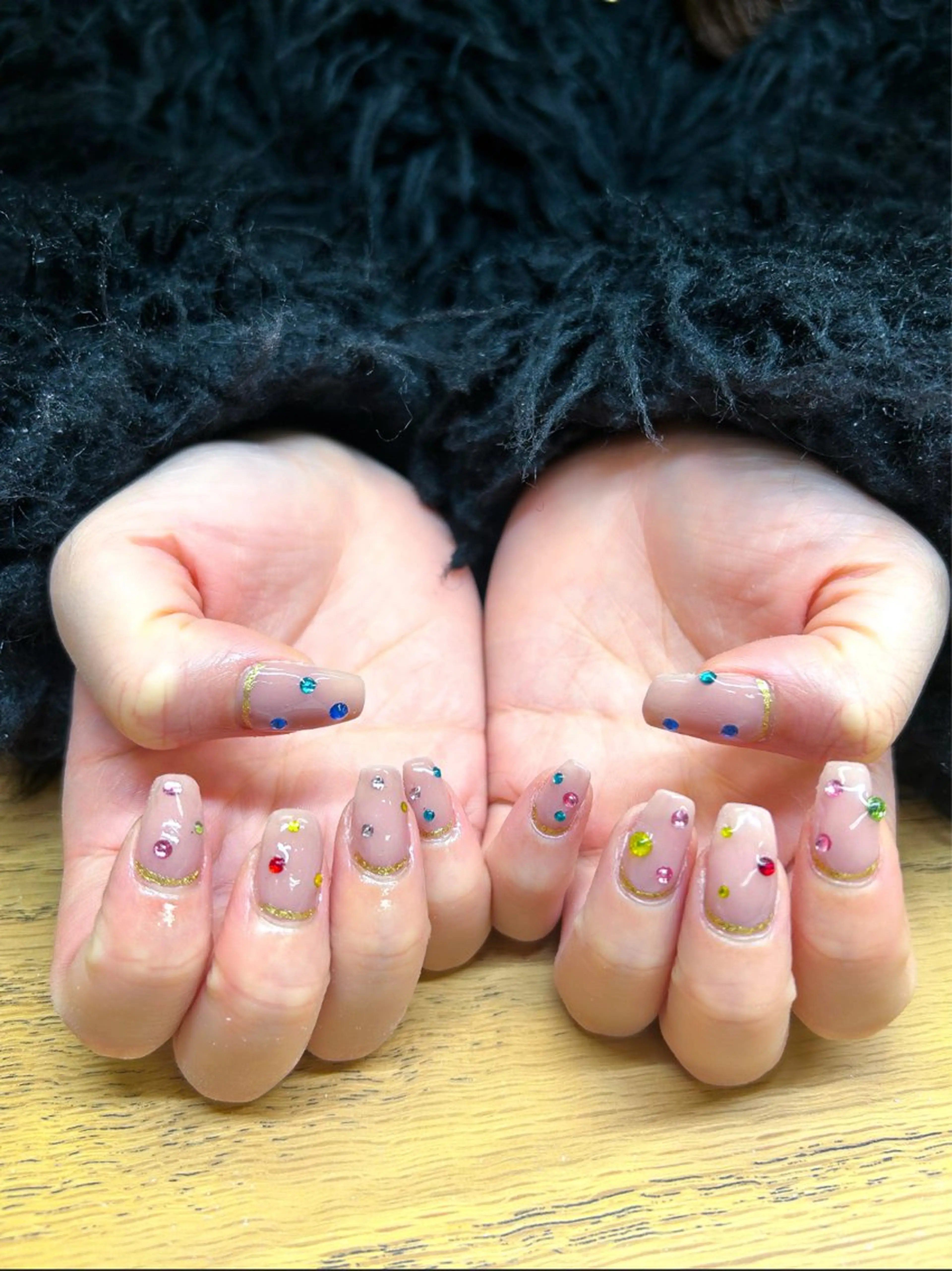 ネイル ネイルサロンエーナイン札幌大通本店所属・宇野 舞美のネイルデザイン