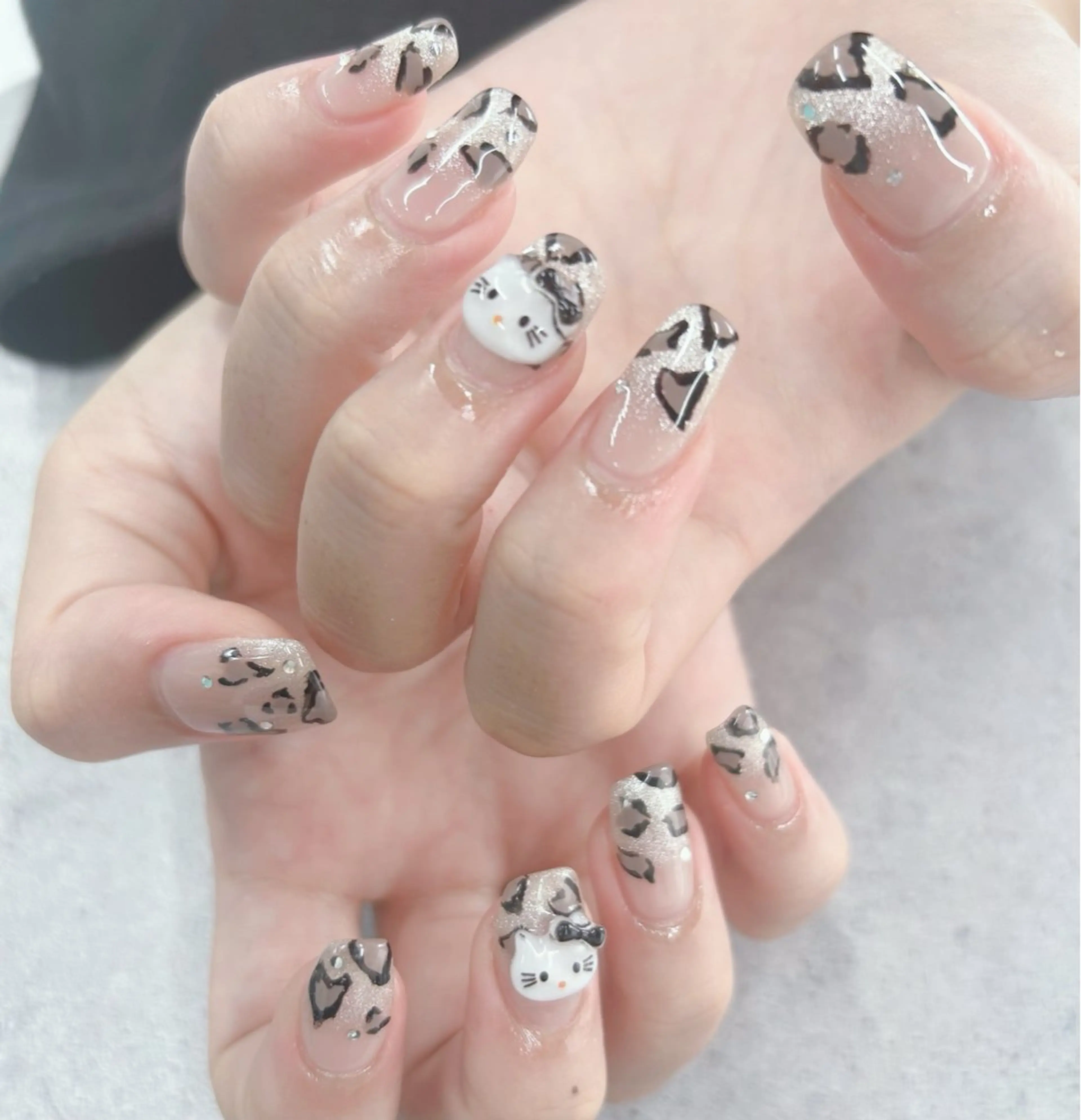 ネイル アニマル柄 グラデーション マグネットネイル ハンドネイル Nail Salon agré所属・agré ネイルサロン　アグレのネイルデザイン