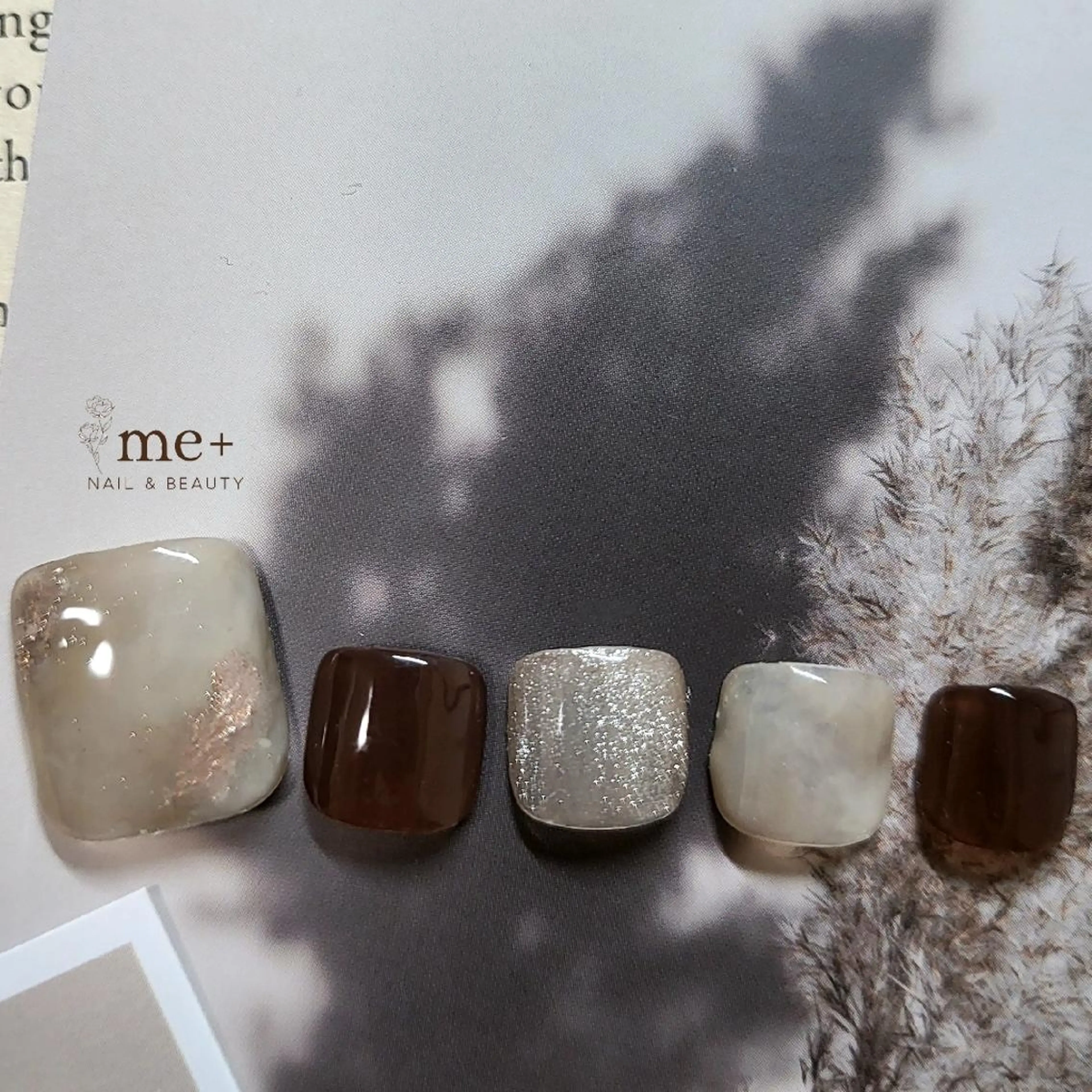 ネイル 【豊中駅徒歩2分】 me+のネイルデザイン