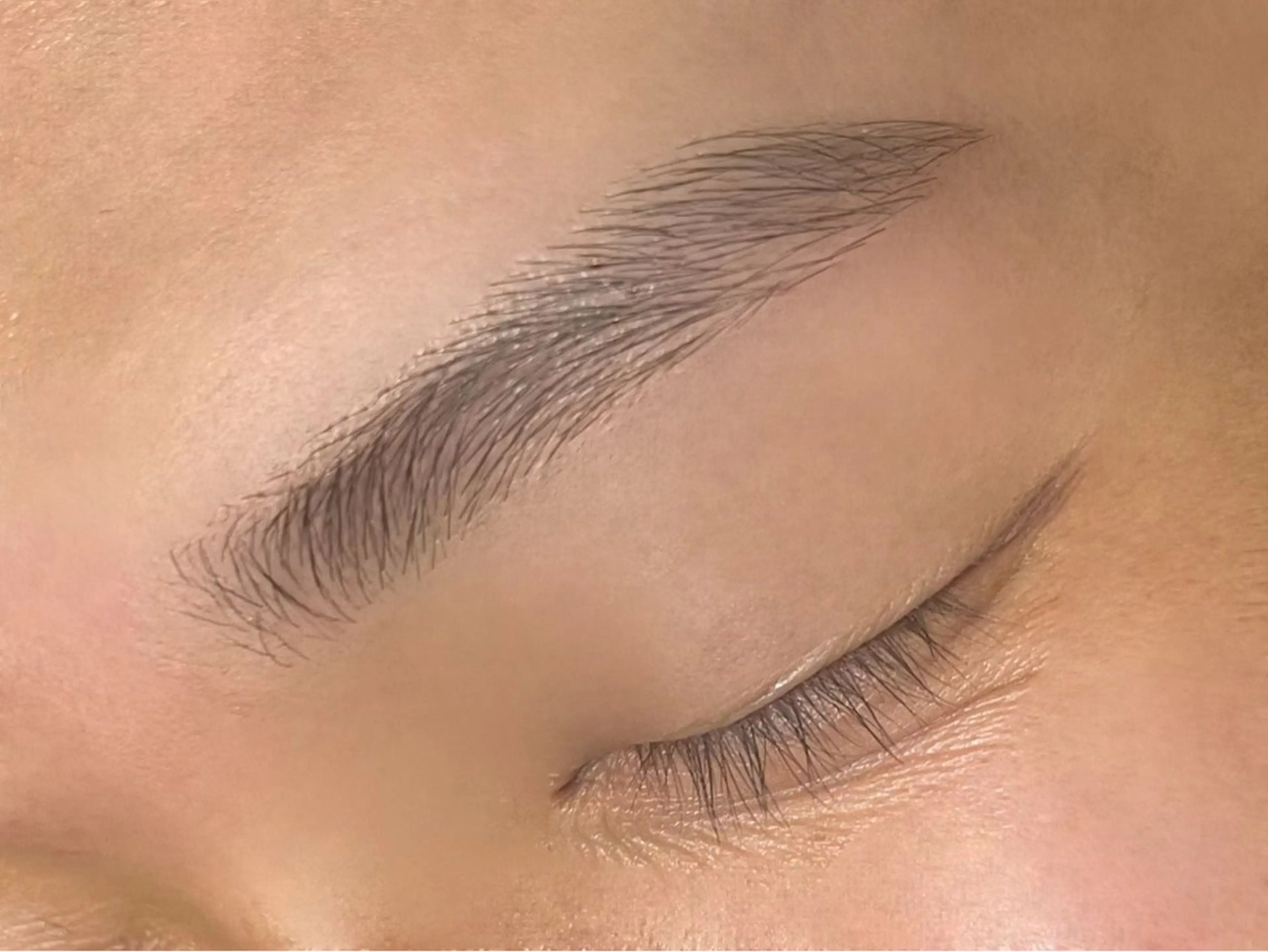 メンズ アイブロウ Ai Quick 秋葉原わたなべの眉毛・アイブロウイメージ