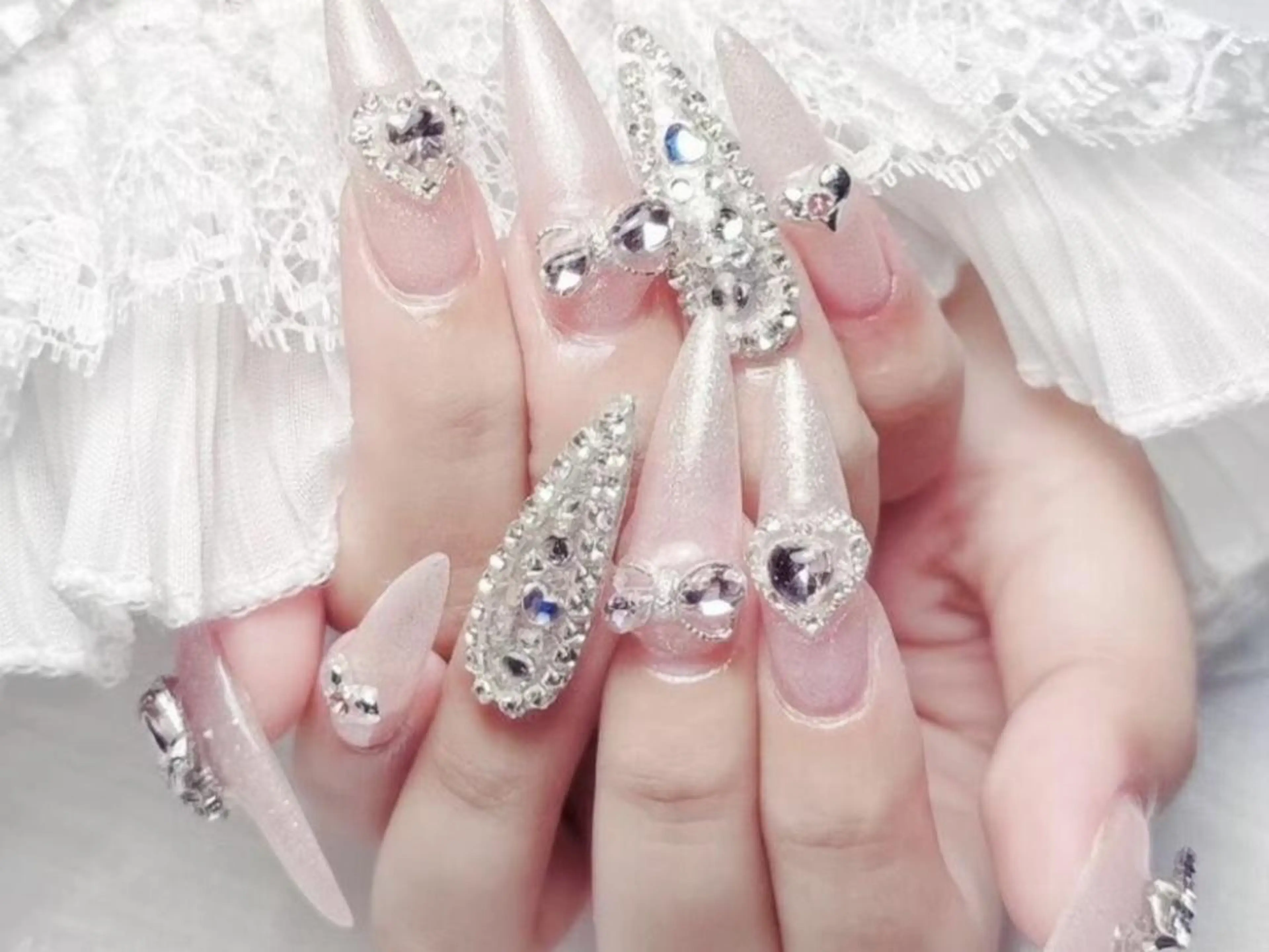 ネイル リリ 奈🎀のネイルデザイン