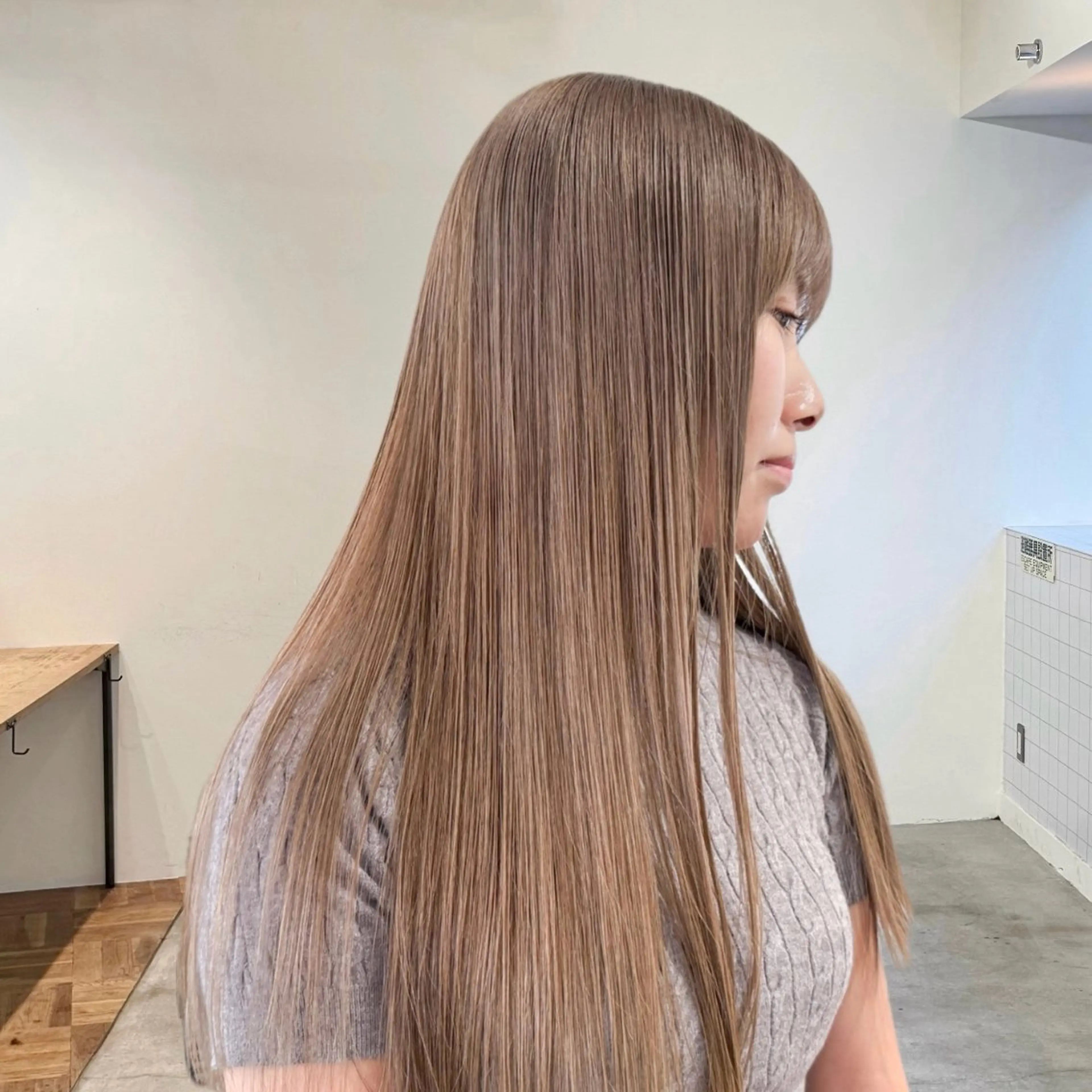 ロング ヘアカラー ダメージレス縮毛矯 正・ブリーチMICOのヘアスタイル