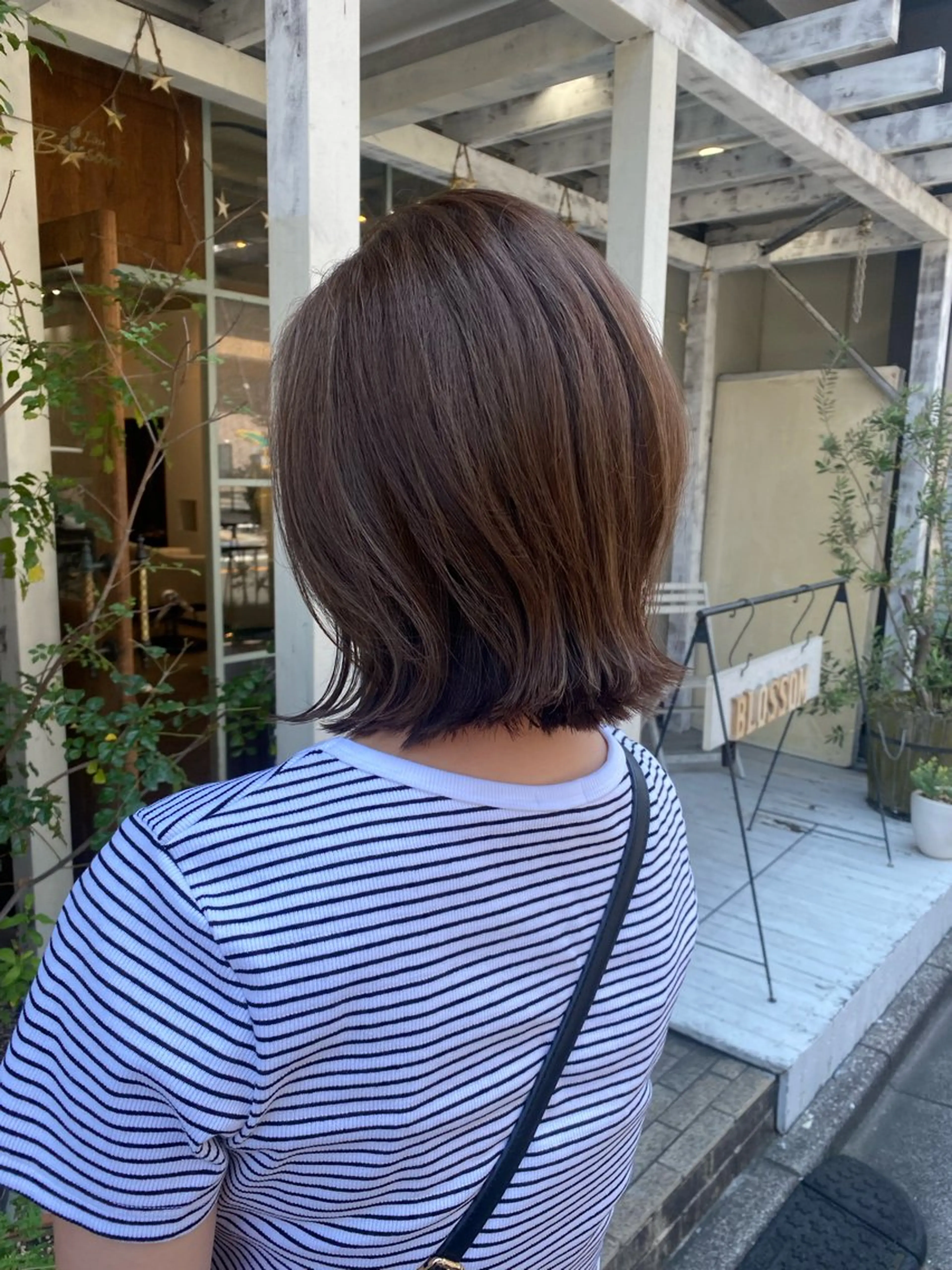 ショート カット ヘアカラー トリートメント 鈴木 奈波のヘアスタイル