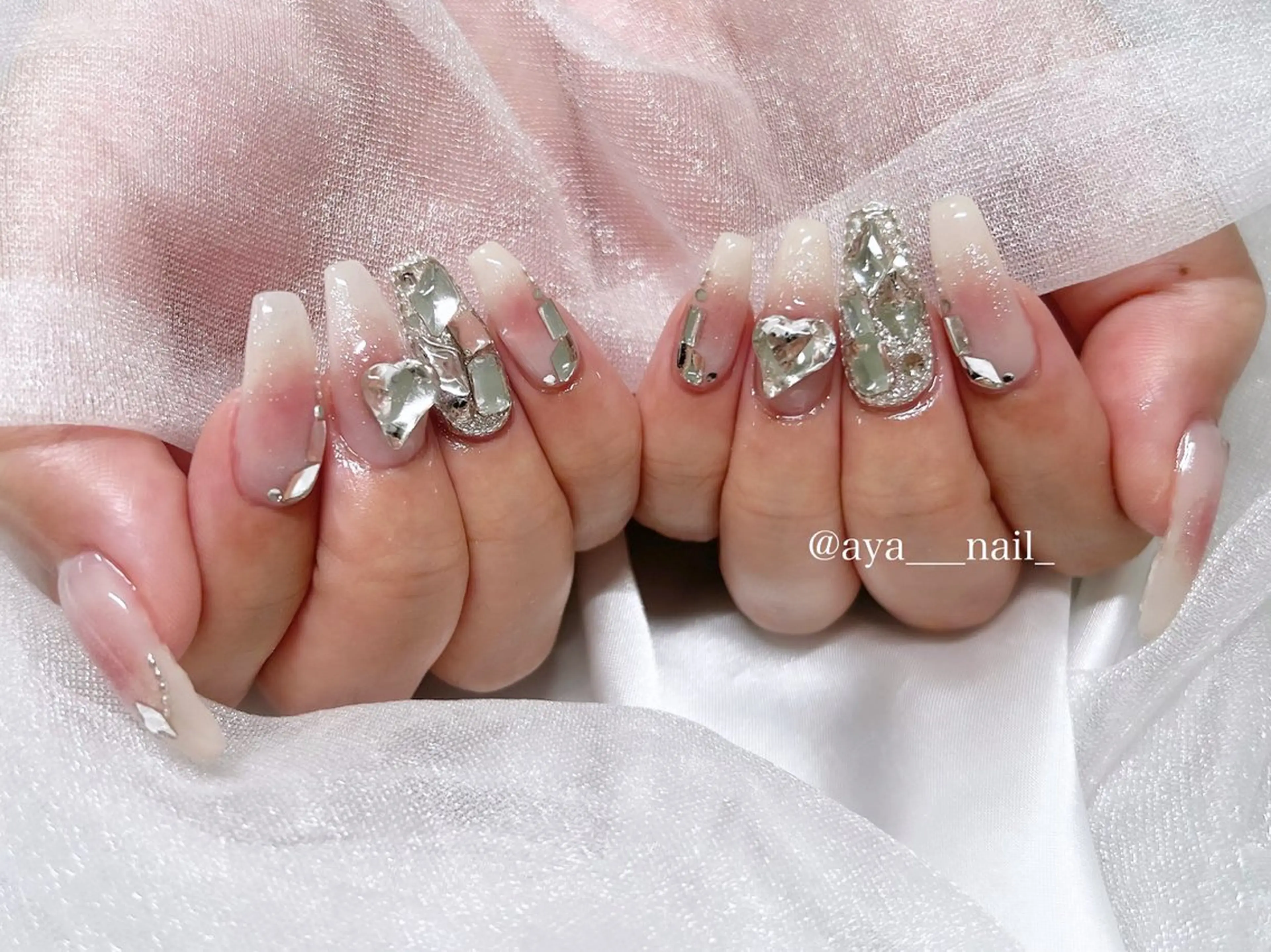 ネイル Roi〈ロワ〉 ayanaのネイルデザイン