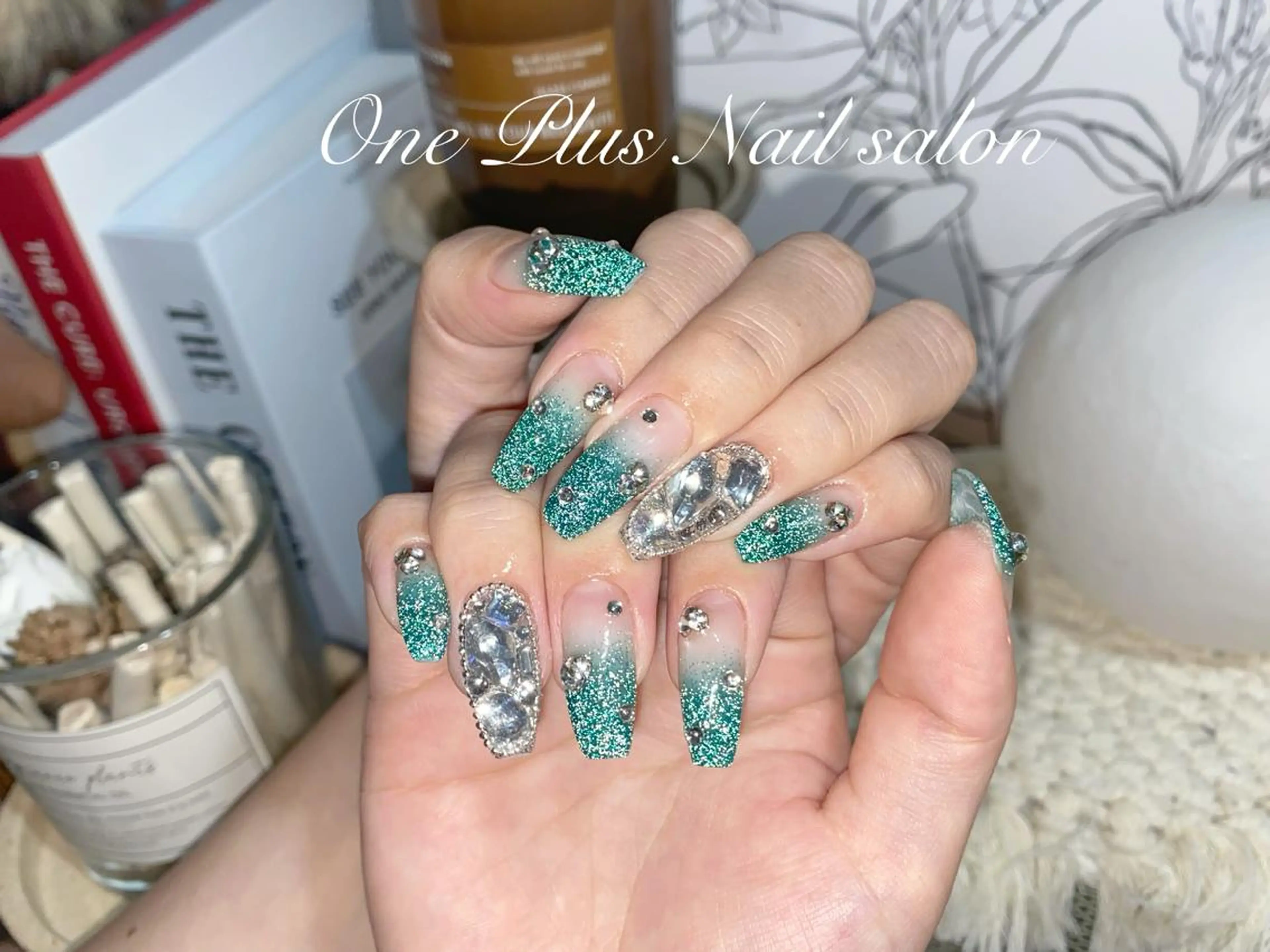 ネイル One Plus Nail Salonのネイルデザイン