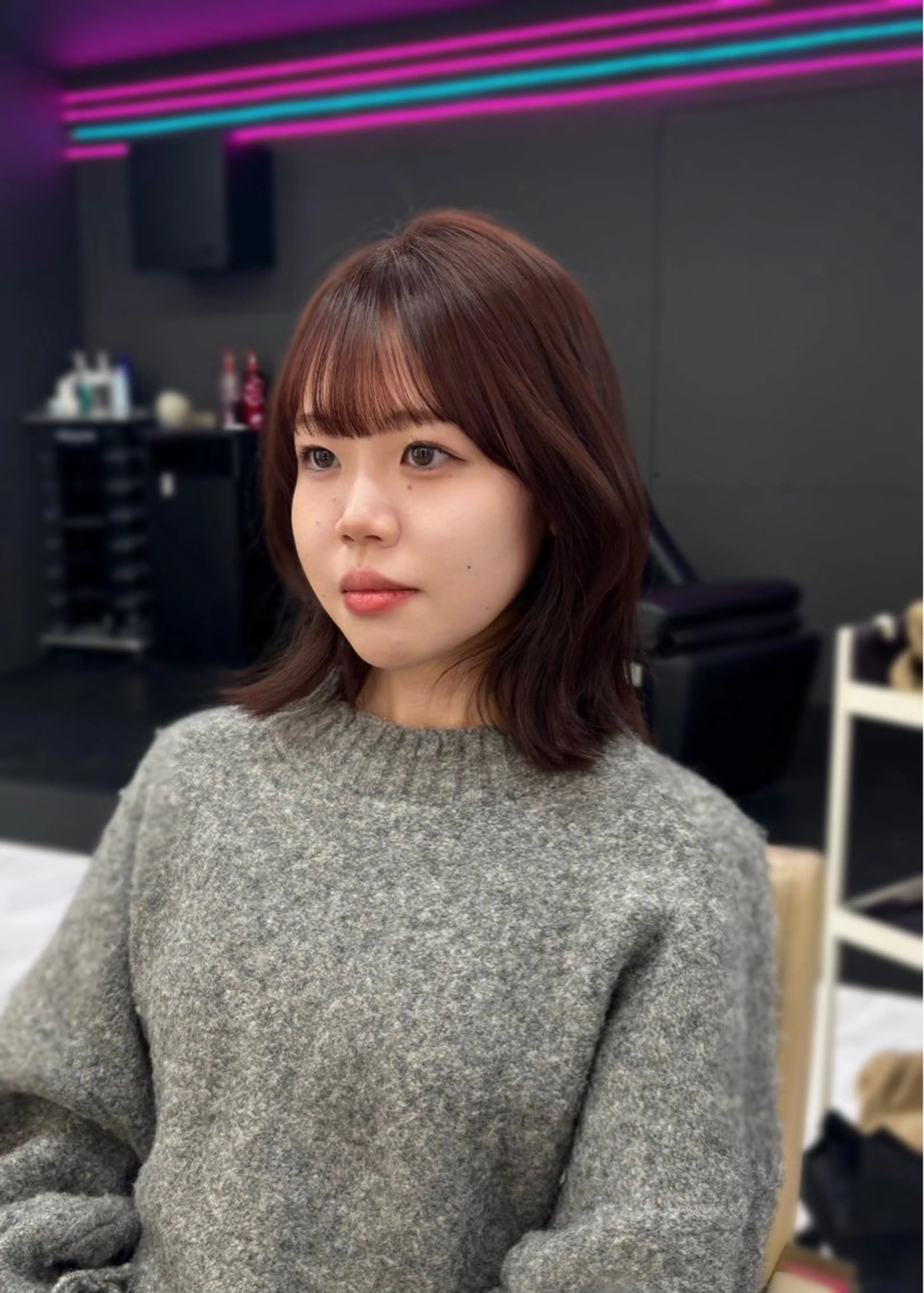 ミディアム カラー ブラウンカラー ピンクカラー ピンクブラウン おくれ毛 ヘアカラー トリートメント 岡山 愛のヘアスタイル