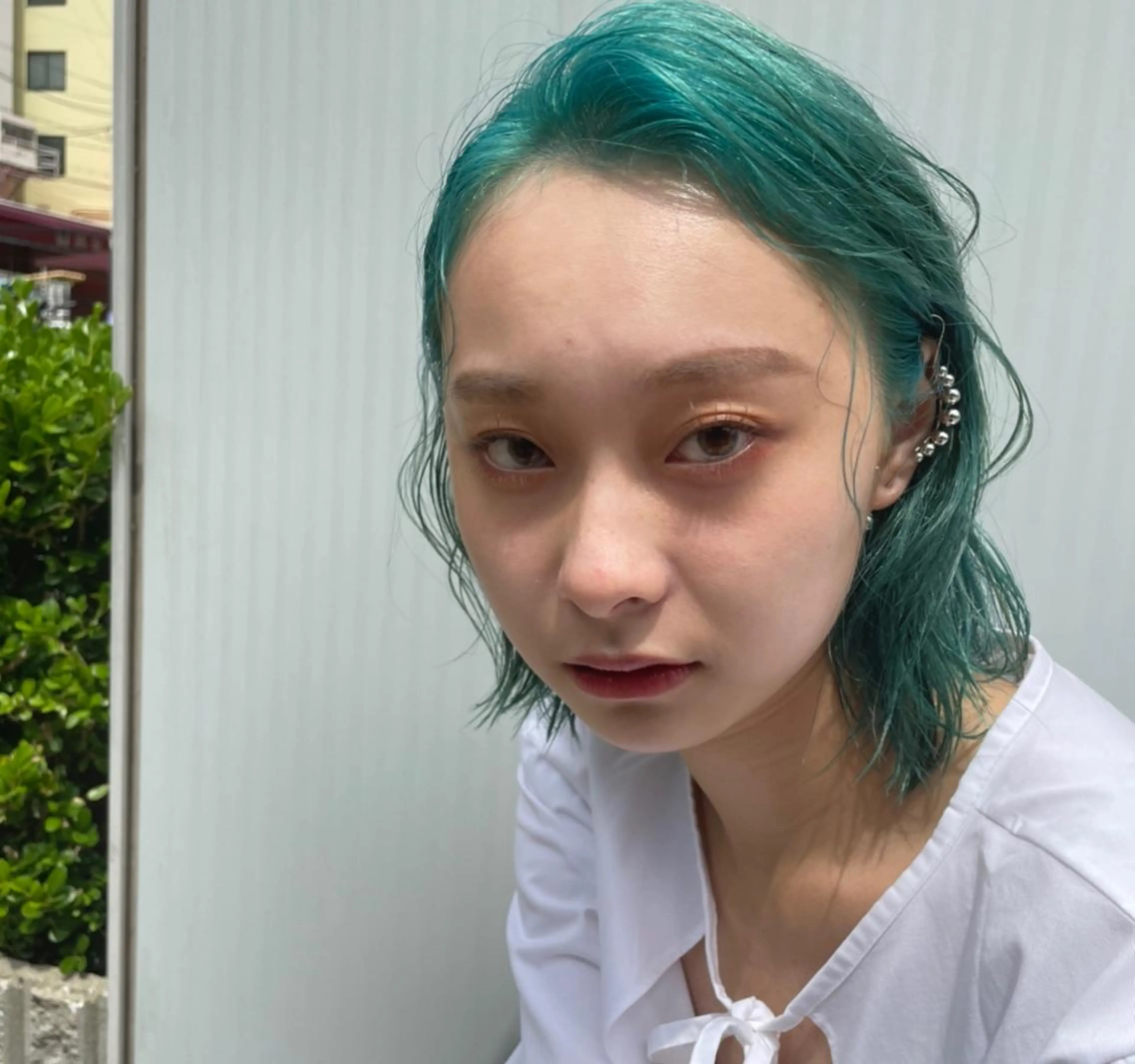 ショート 梅田ハイトーン チダ ヒナノのヘアスタイル