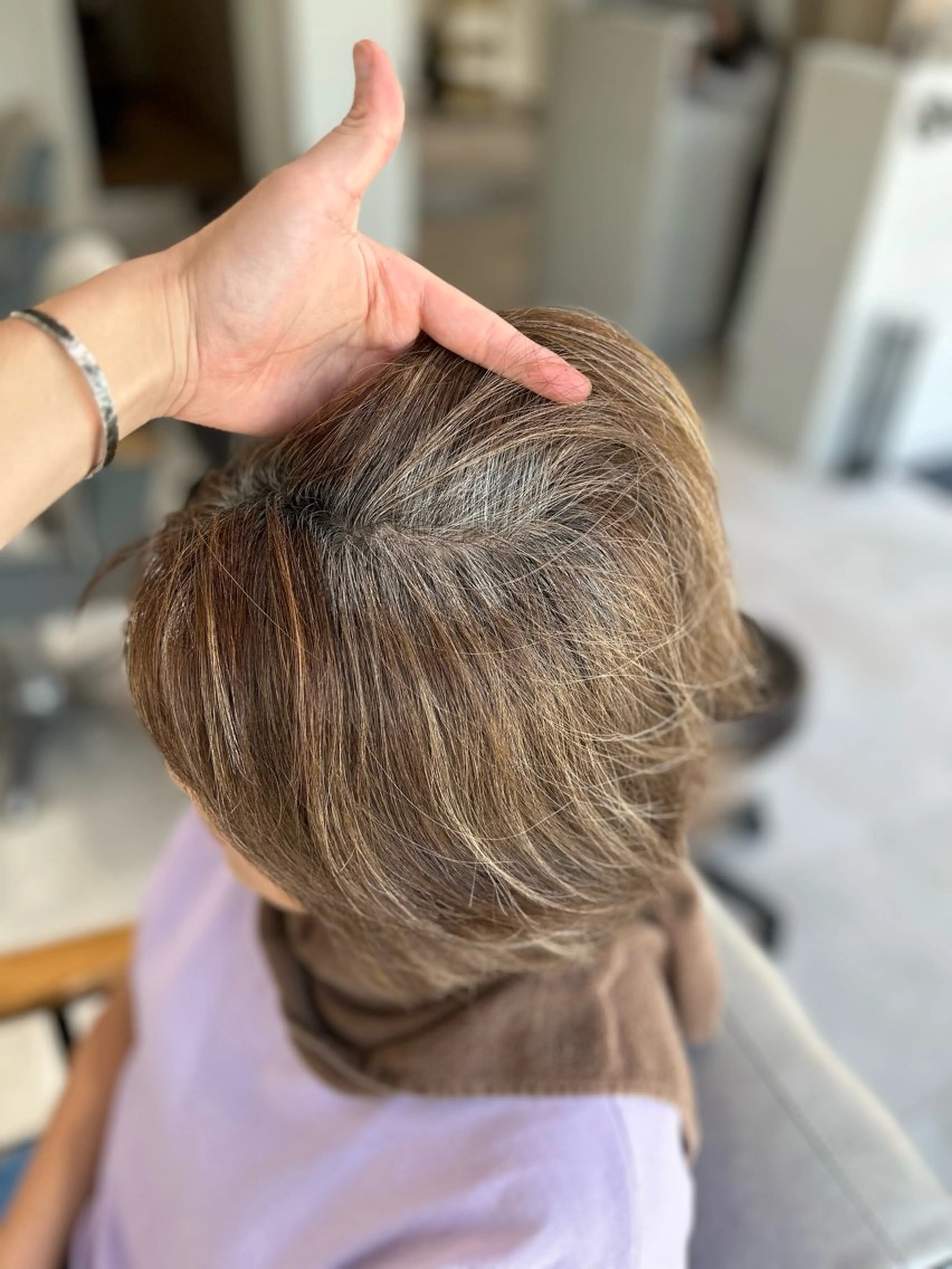 ショート カラー 脱白髪染め❕白髪 ぼかし特化🌟ヨコタのヘアスタイル