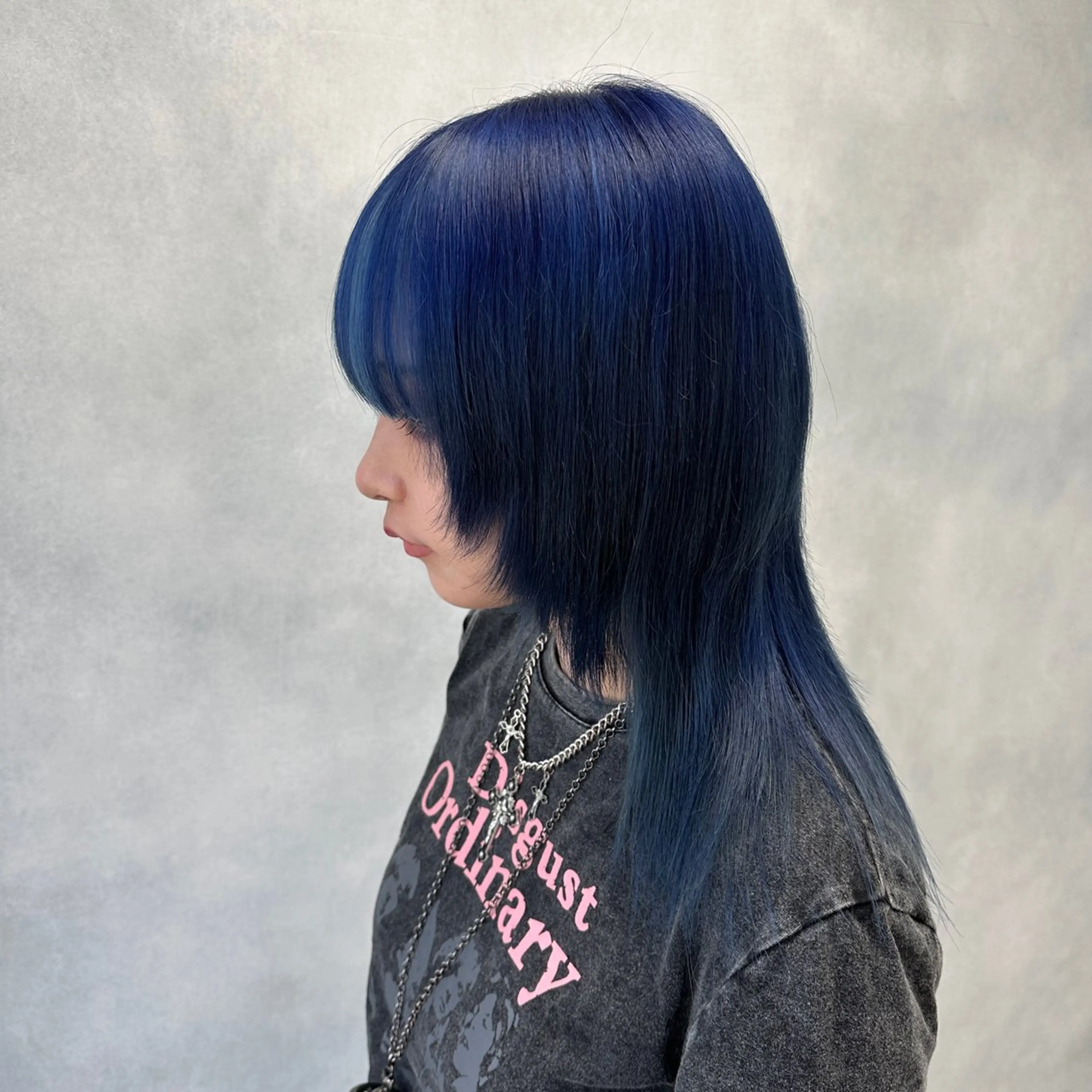 セミロング カラー ベージュカラー ブリーチ ブルーカラー ケアブリーチ ダブルカラー カット ヘアカラー レイヤーブリーチ特化 ホワイト専門/岸のヘアスタイル