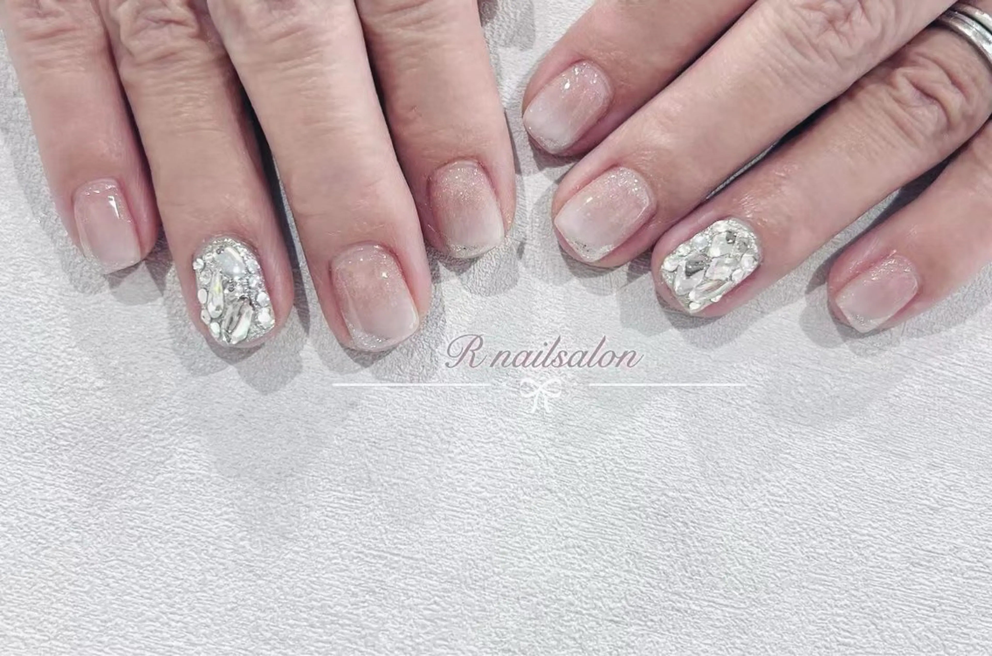 ショート R NAILSALONのネイルデザイン