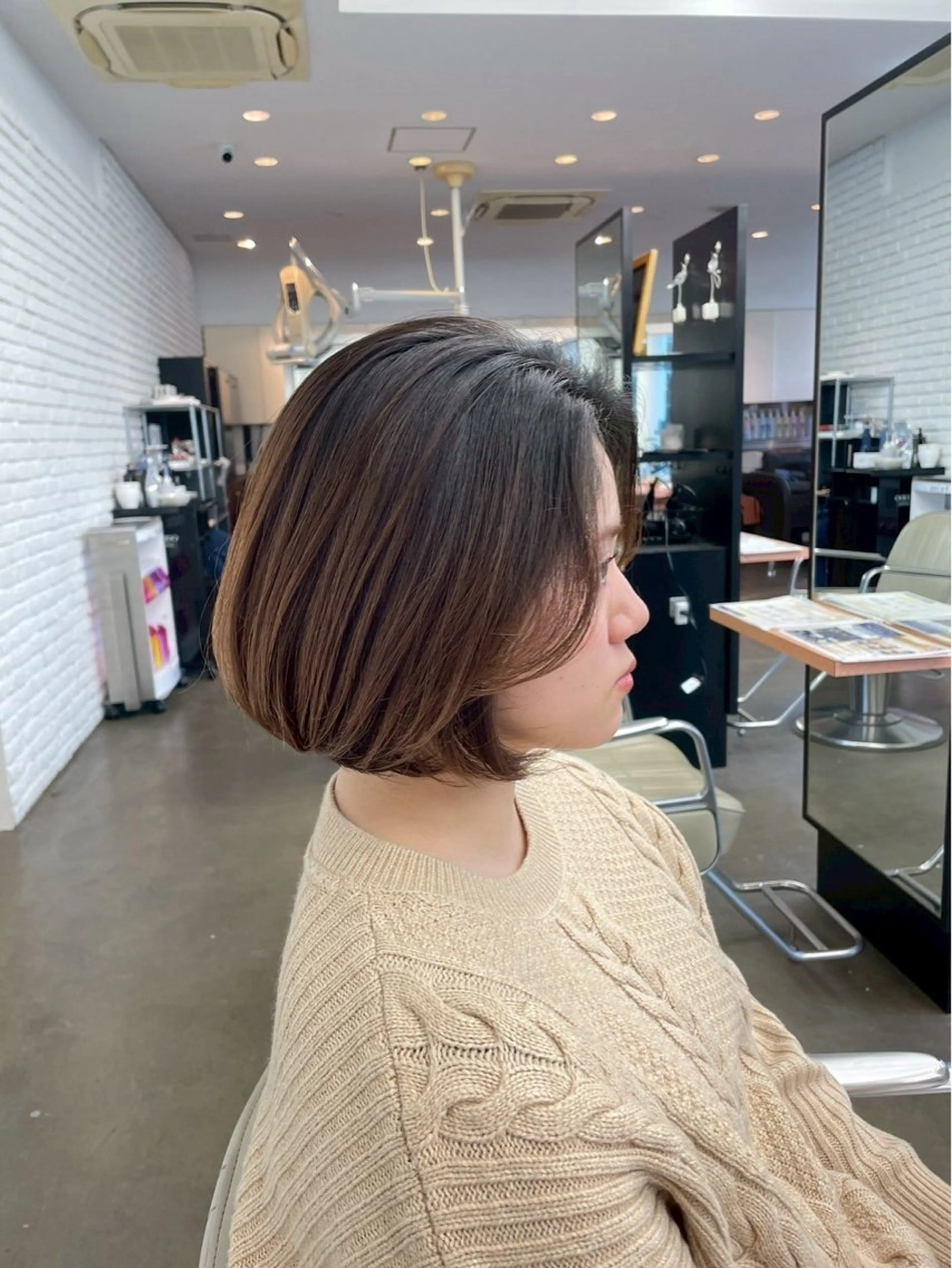 ショート ヘアアレンジ ボブ くせ毛 DIFINOaoyama所属・🎧ayaka/ボブ /透明感カラー🩵のヘアスタイル