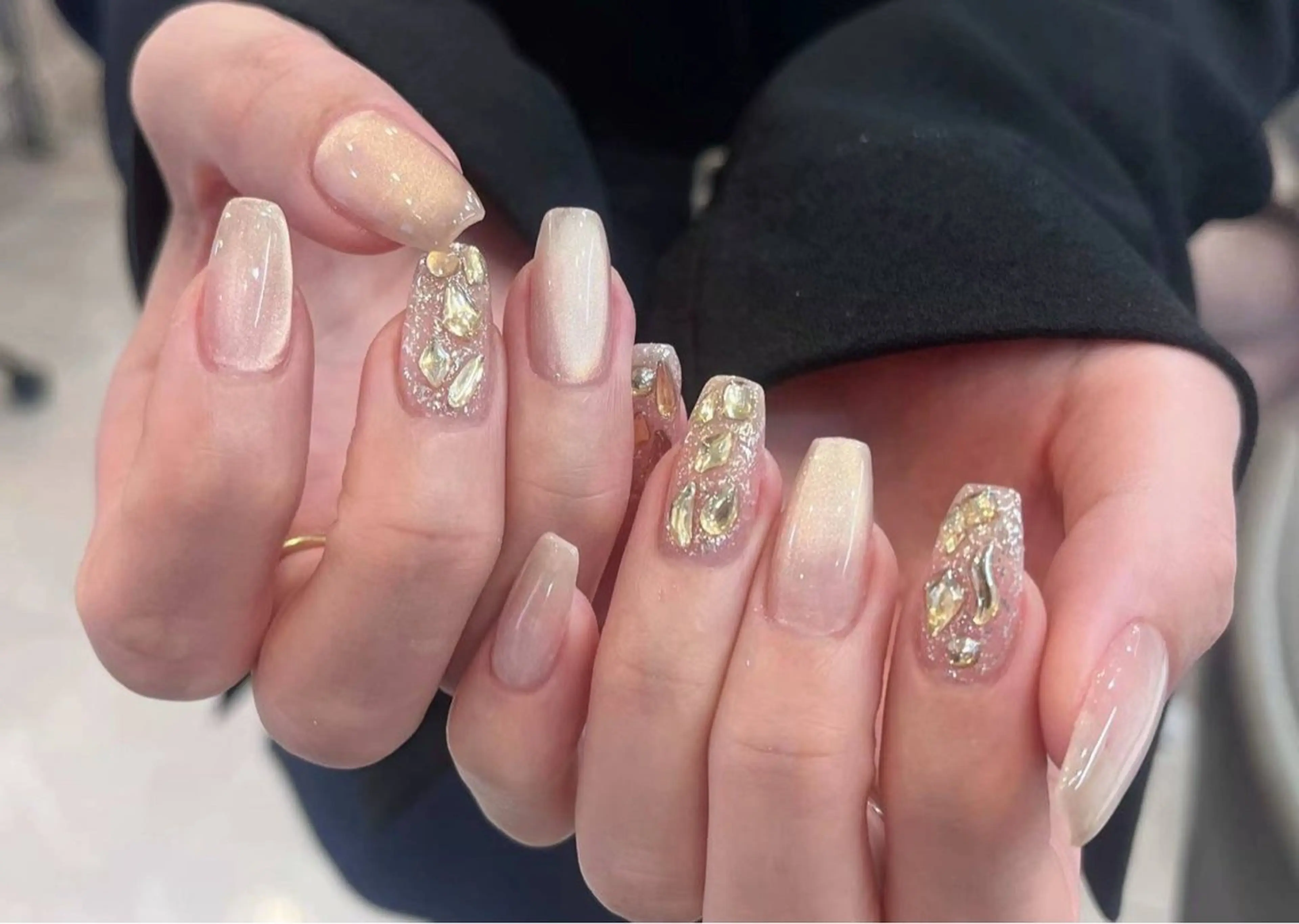 ネイル チークネイル 長さ出し フラッシュネイル フットネイル フレンチネイル ハンドネイル Enny ネイルサロンのネイルデザイン