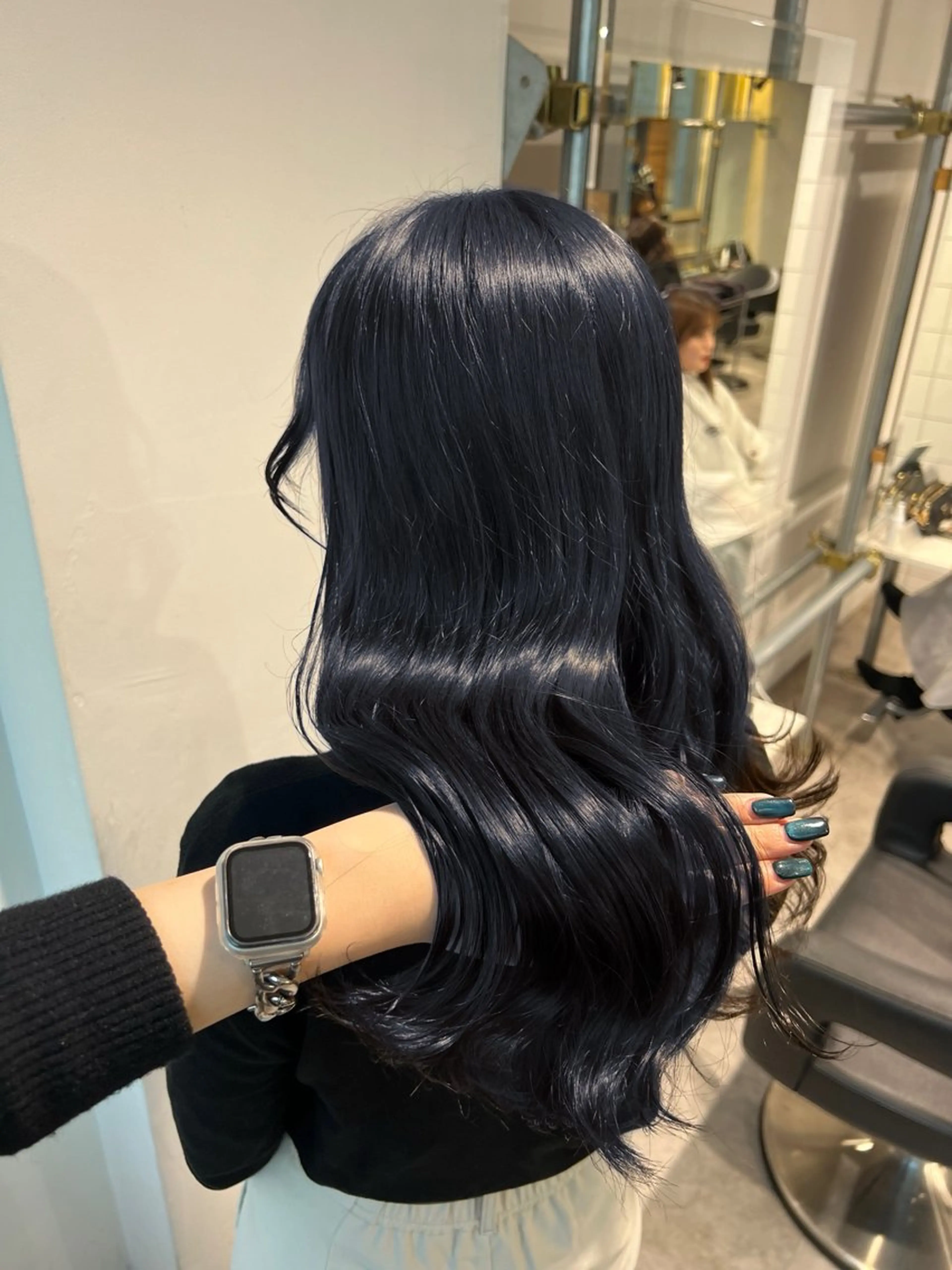 ロング カラー ネイビーカラー 暗髪🩶ラベンダー/ ブルー/ユウナ🤍のヘアスタイル