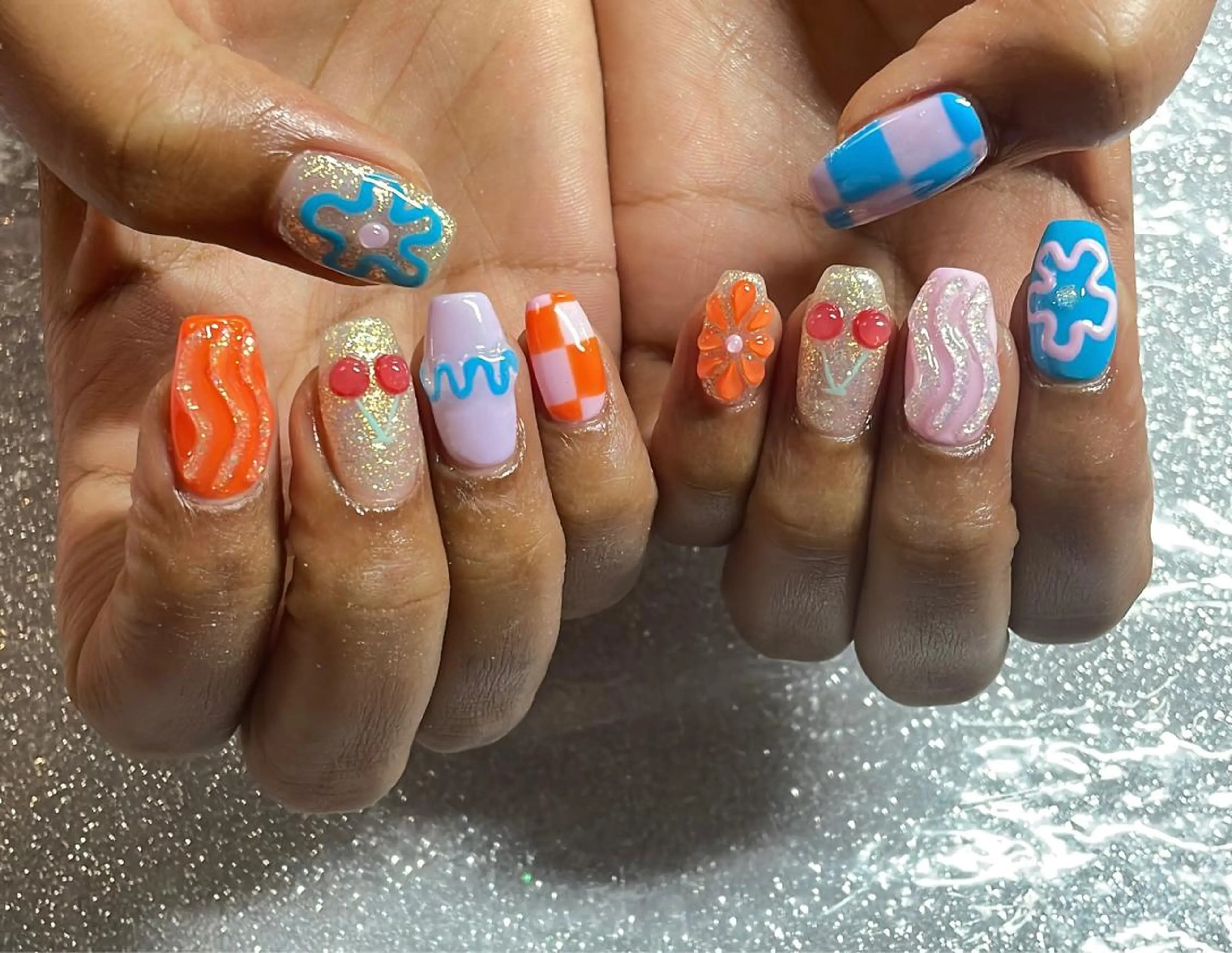 ネイル ハンドネイル VIERU 🌈🎀💖のネイルデザイン