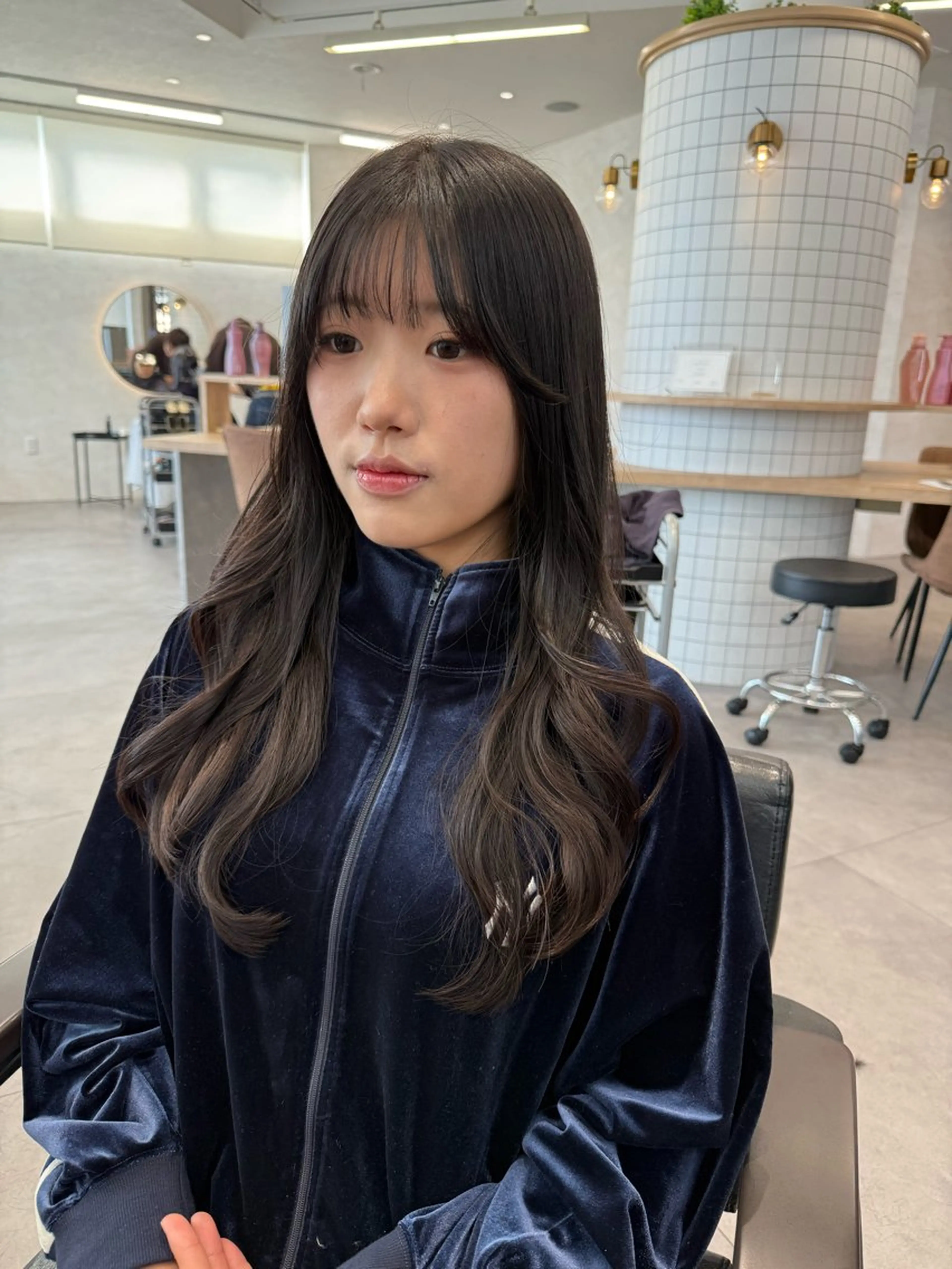 セミロング カット ヘアカラー トリートメント 柴田樹/大人可愛い 艶髪カラー/髪質改善のヘアスタイル