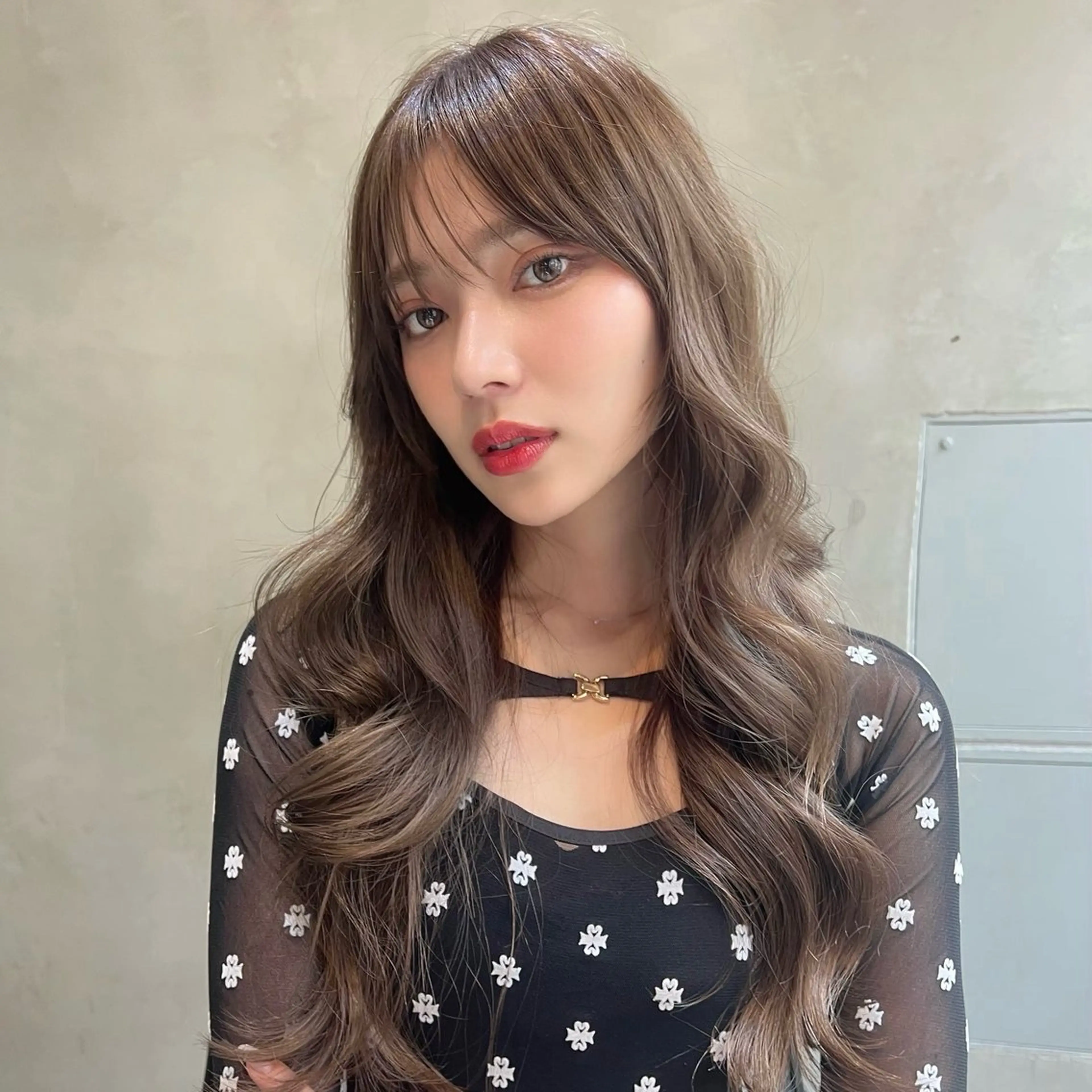 ロング カラー カット ヘアカラー トリートメント 韓国ヘア/髪質改善/ レイヤー/ブラウンのヘアスタイル