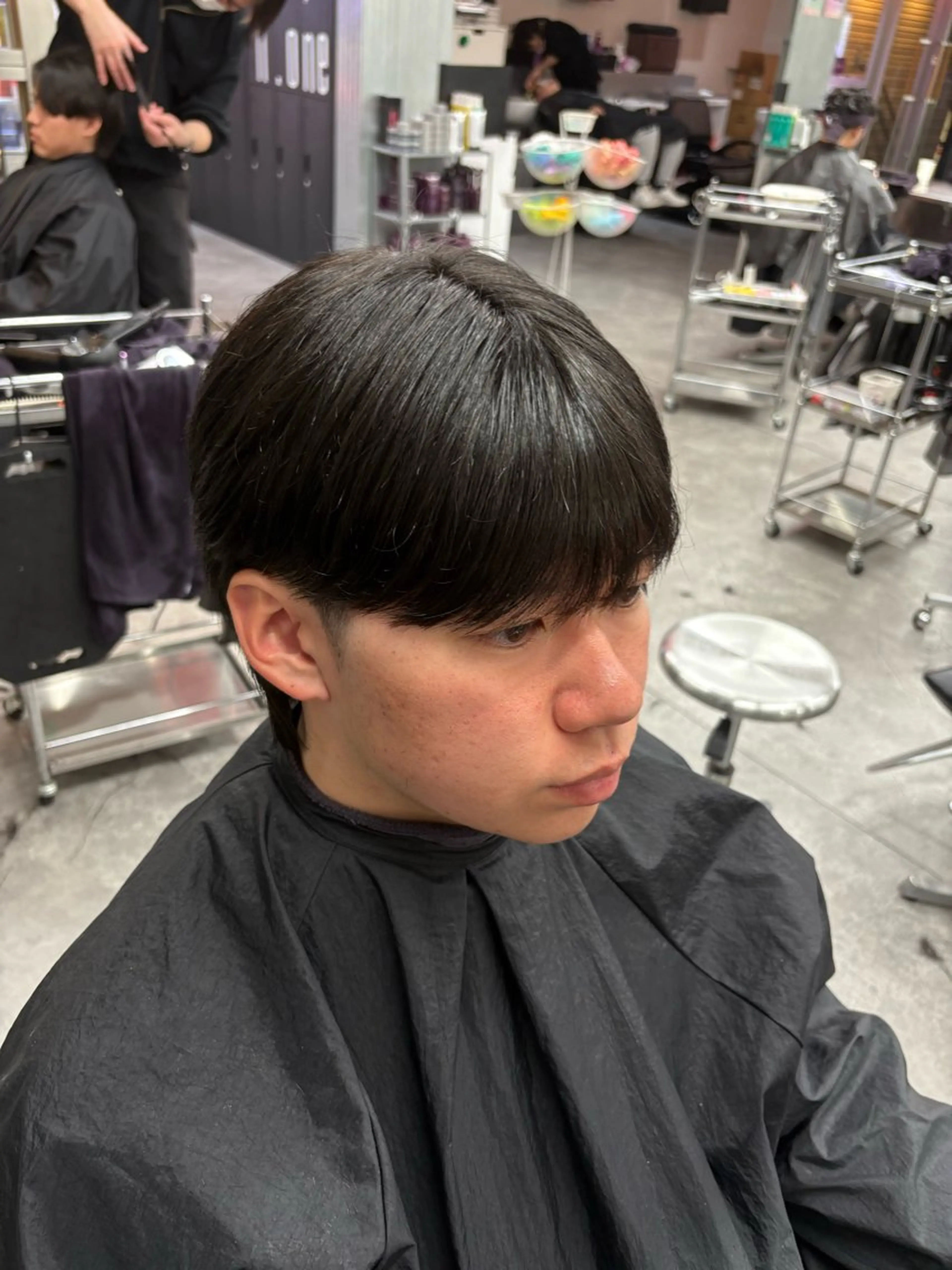 ミディアム カラー パーマ メンズ カット ヘアセット メンズパーマ特化 🔥韓国ヘア職人🔥のヘアスタイル