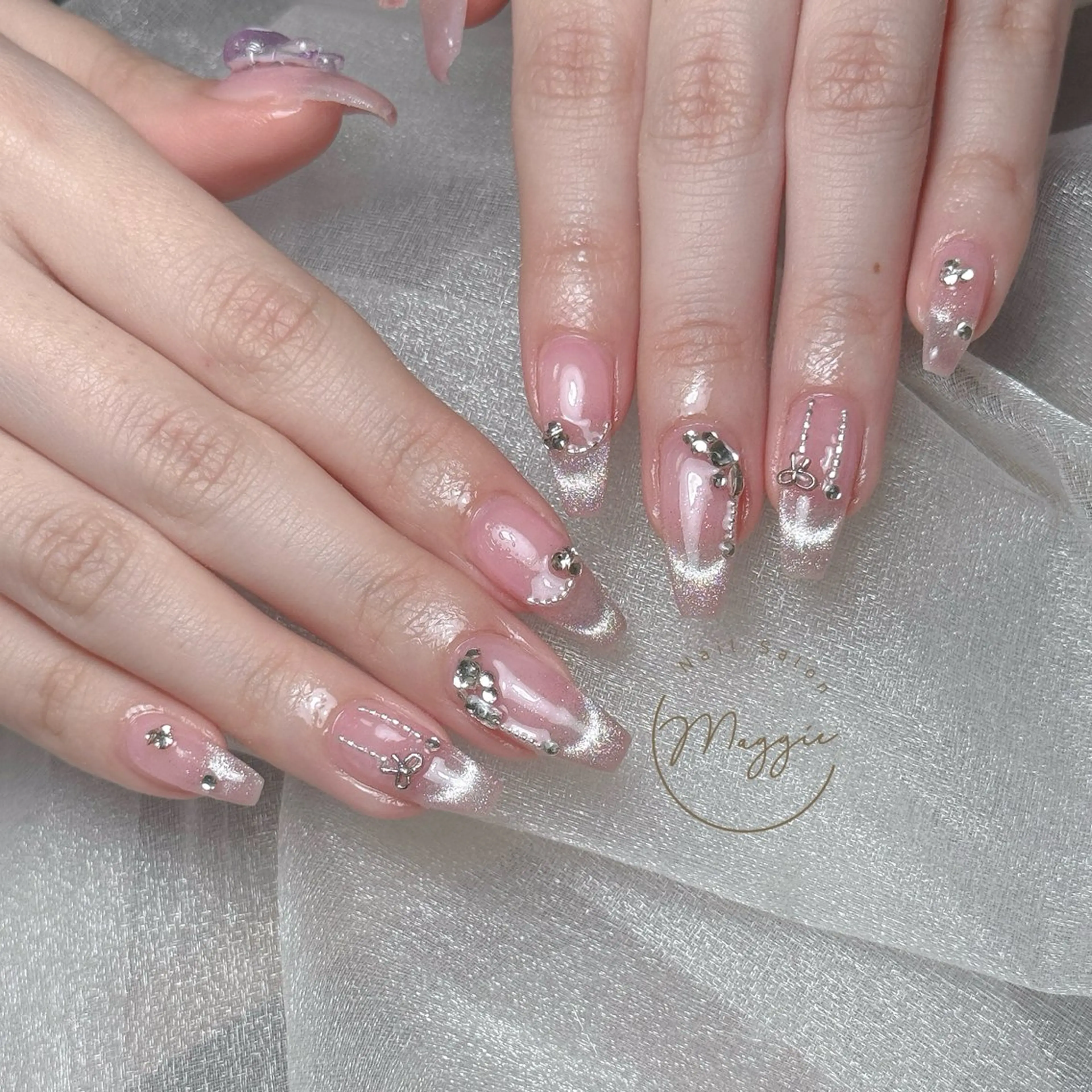 ネイル Maggie Nail🦩のネイルデザイン