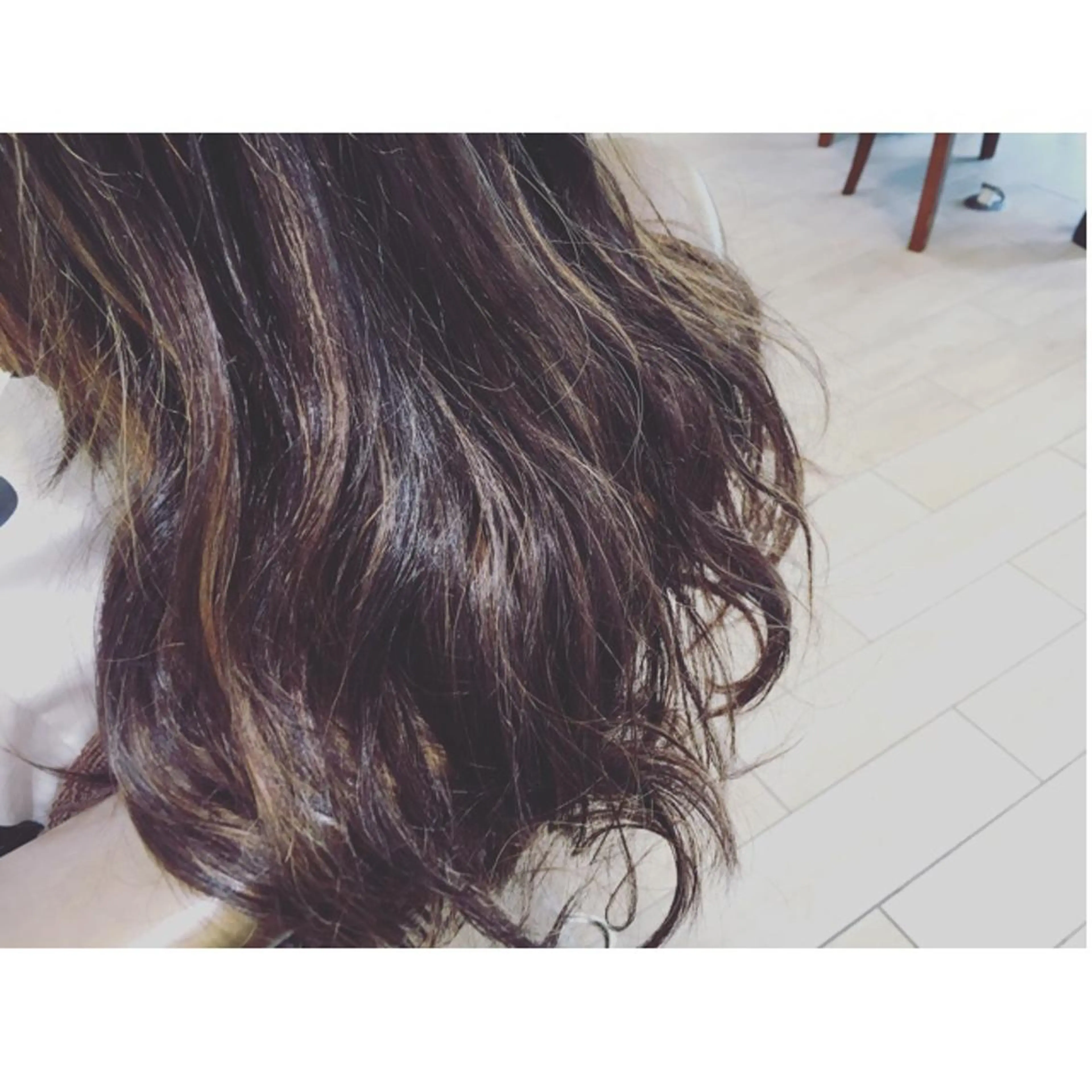 ミディアム セミロング ロング カラー ハイライトカラー ハイライト 江原 彩華のヘアスタイル