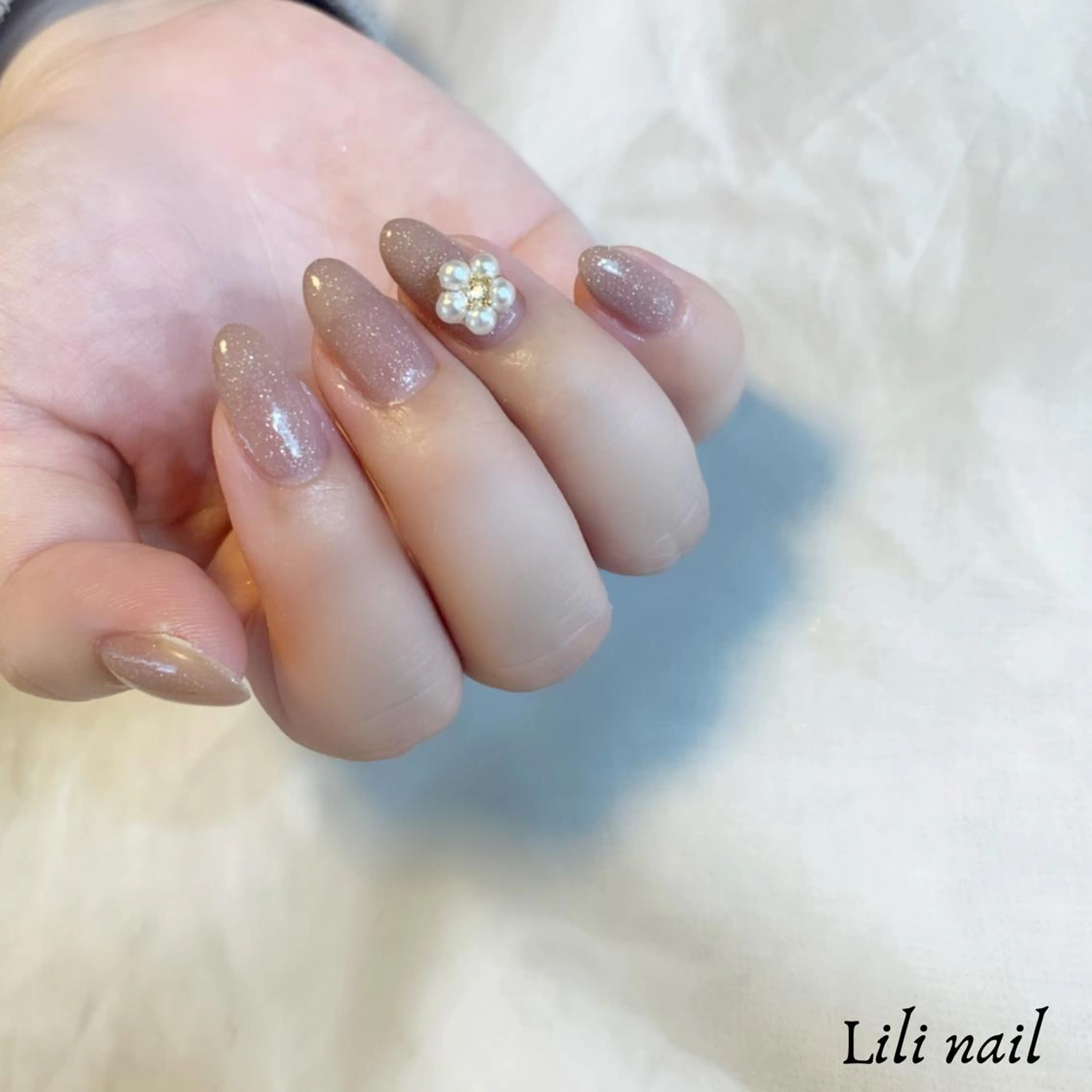 ネイル フラワーネイル ハンドネイル Lili beauty salon所属・Lilibeauty salonのネイルデザイン